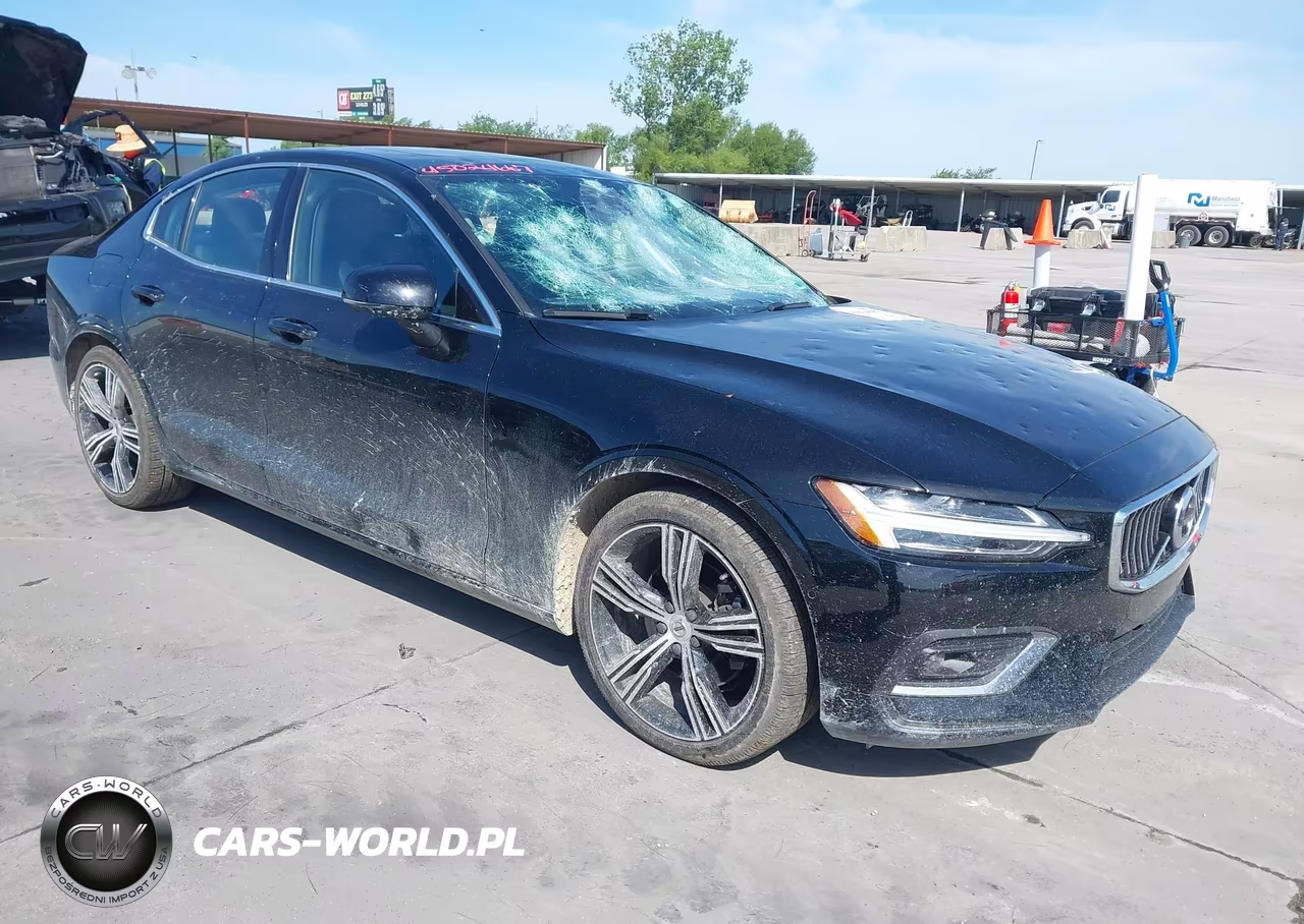 2022 Volvo S60 B5 Inscription – zdjęcie 1 z 16