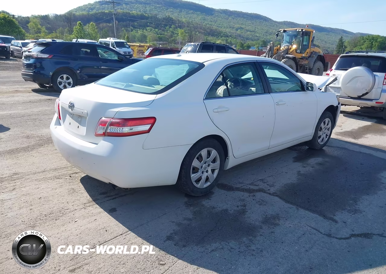 2011 Toyota Camry VIN:4T1BF3EK5BU591775 - 4