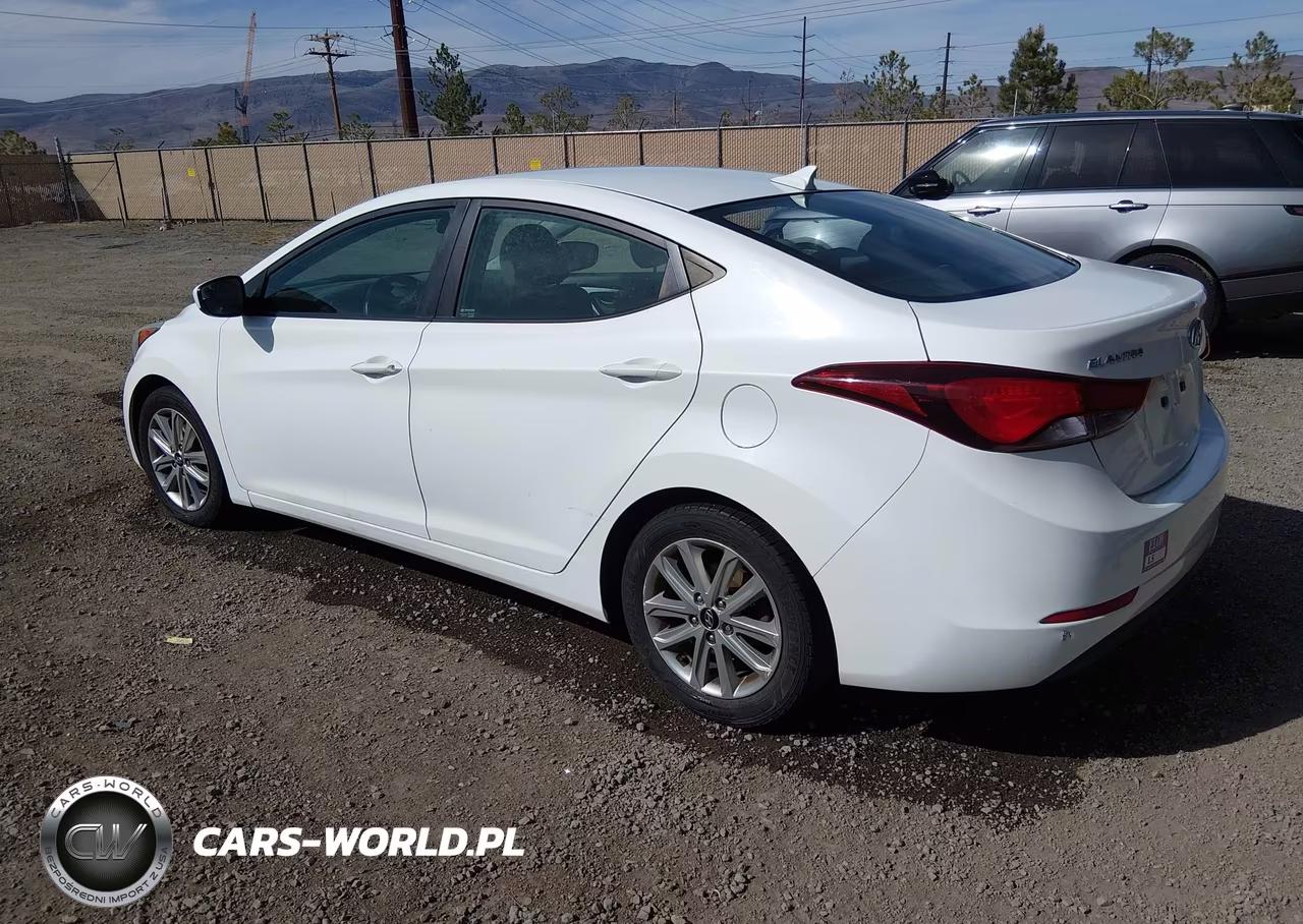 2014 Hyundai Elantra Se VIN:5NPDH4AEXEH523550 - 3