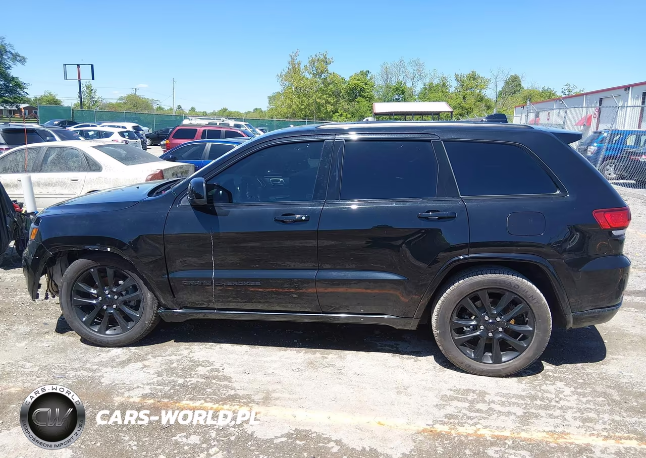 2018 Jeep Grand Cherokee Altitude 4X2 VIN:1C4RJEAG7JC485198 - 15