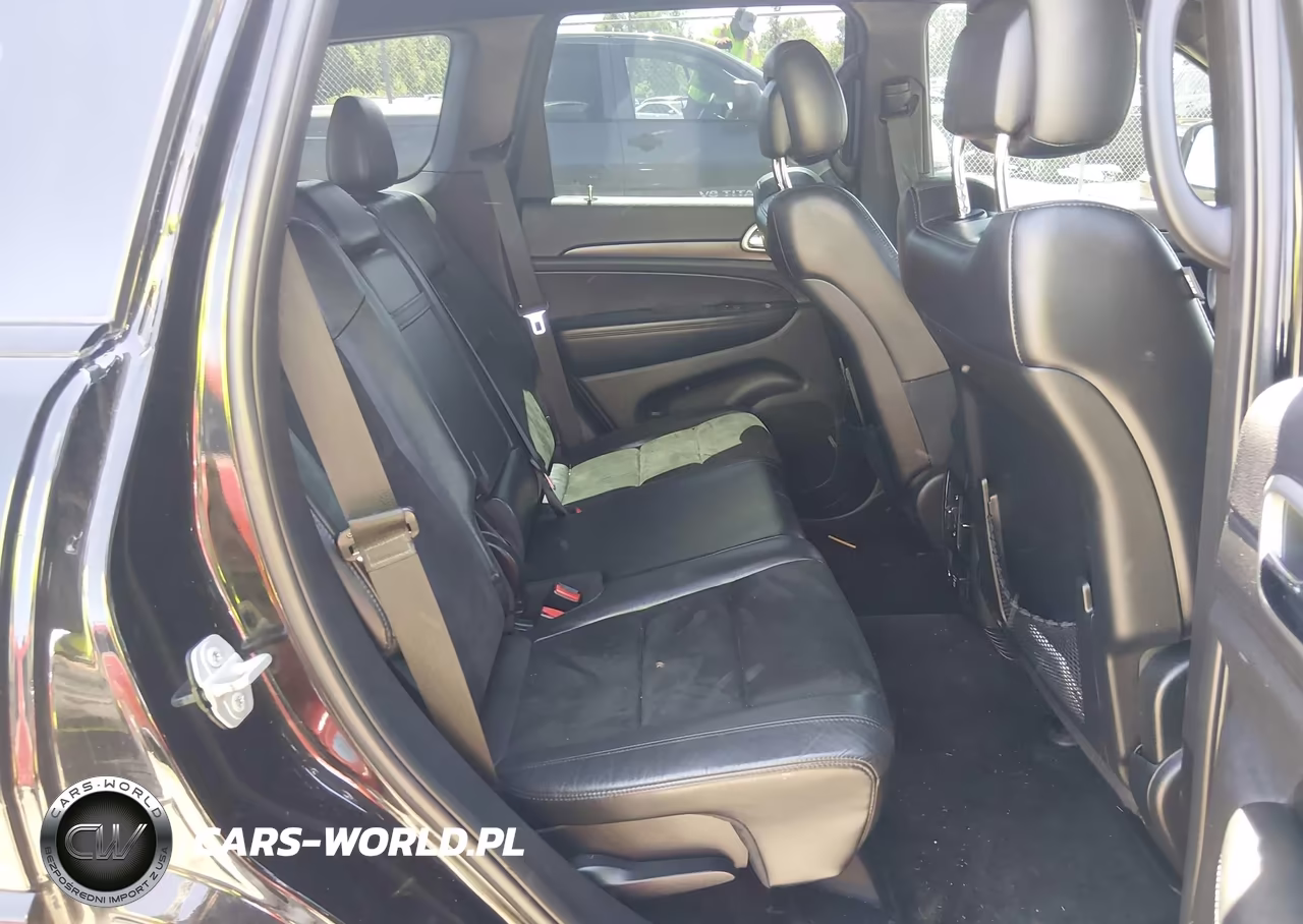 2018 Jeep Grand Cherokee Altitude 4X2 VIN:1C4RJEAG7JC485198 - 8