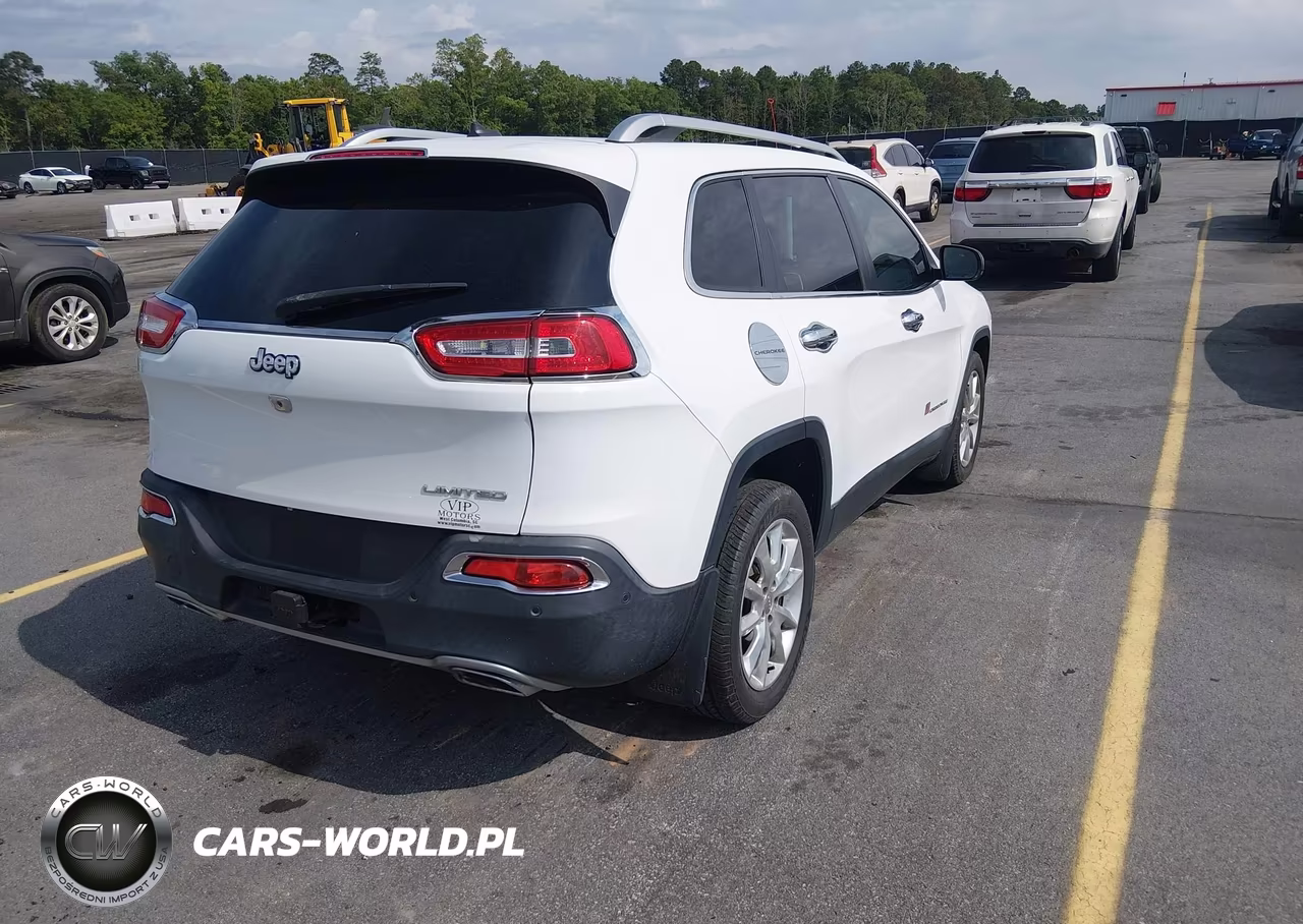 2015 Jeep Cherokee Limited VIN:1C4PJLDS7FW539116 - 4