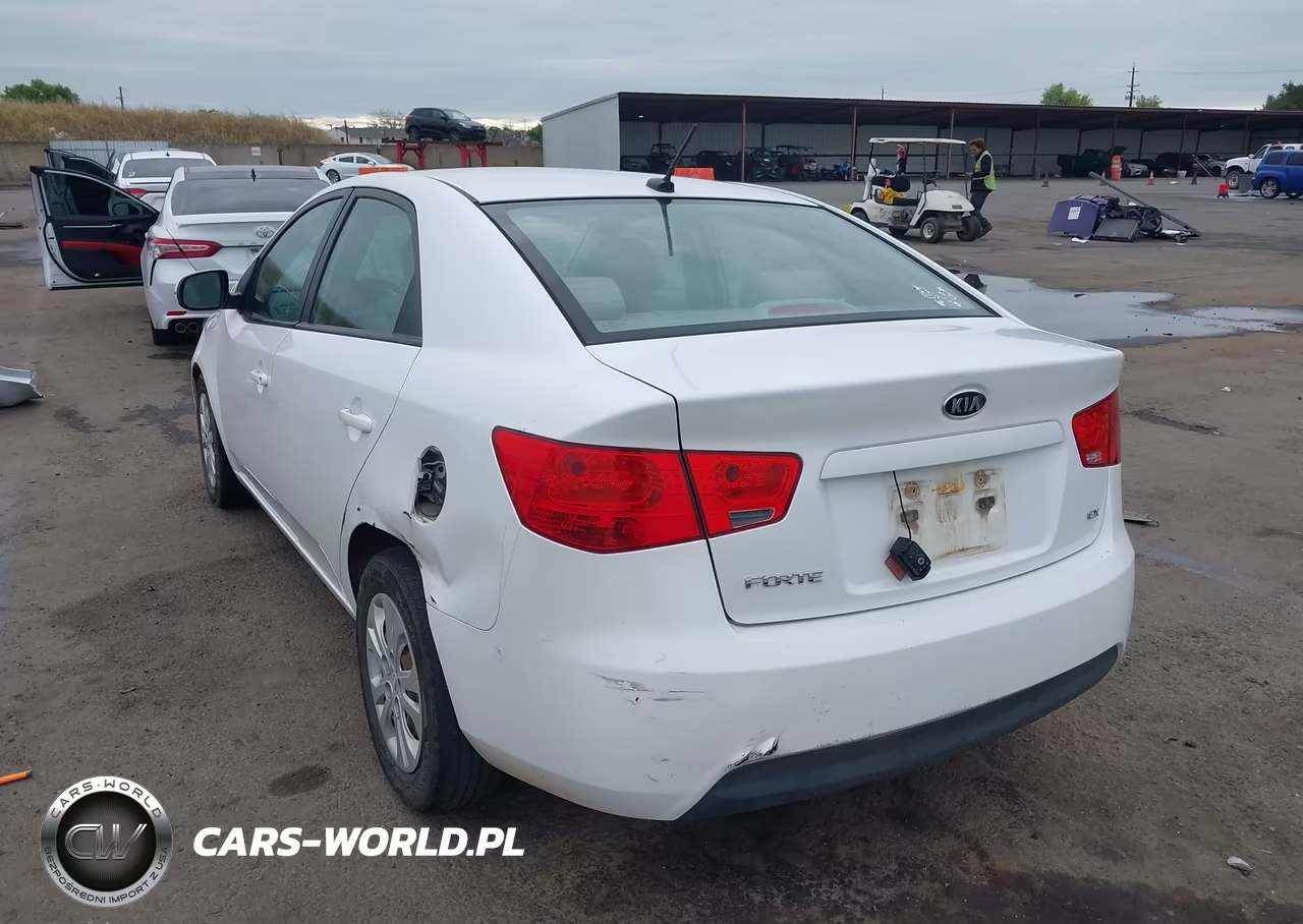 2013 Kia Forte Ex VIN:KNAFU4A20D5646733 - 3