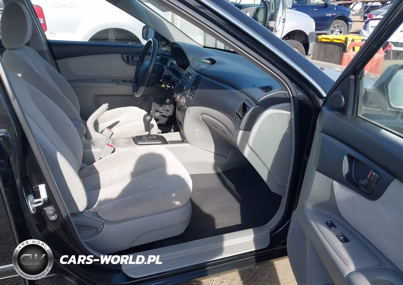 2008 Kia Optima Lx VIN:KNAGE123X85216799 - 5