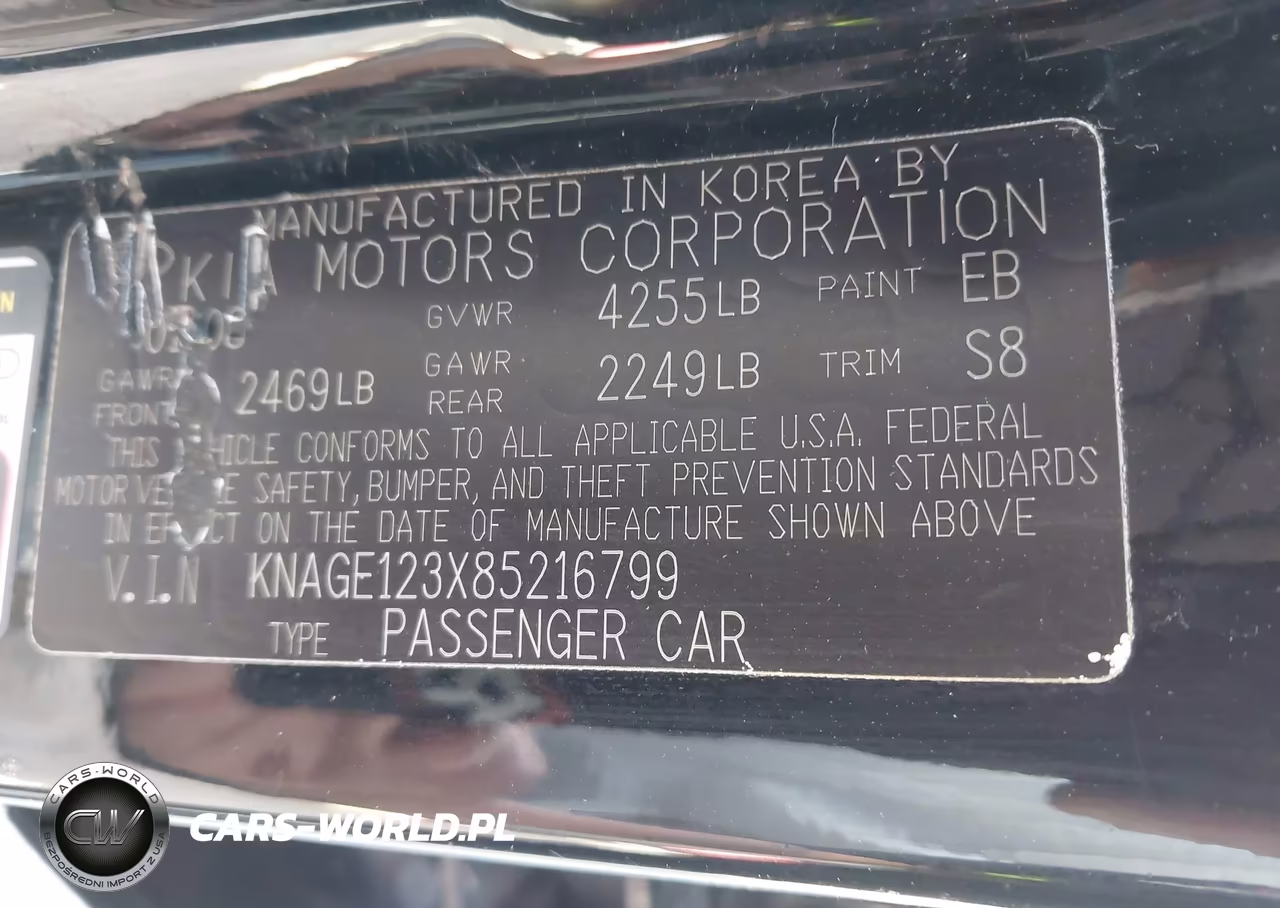 2008 Kia Optima Lx VIN:KNAGE123X85216799 - 9