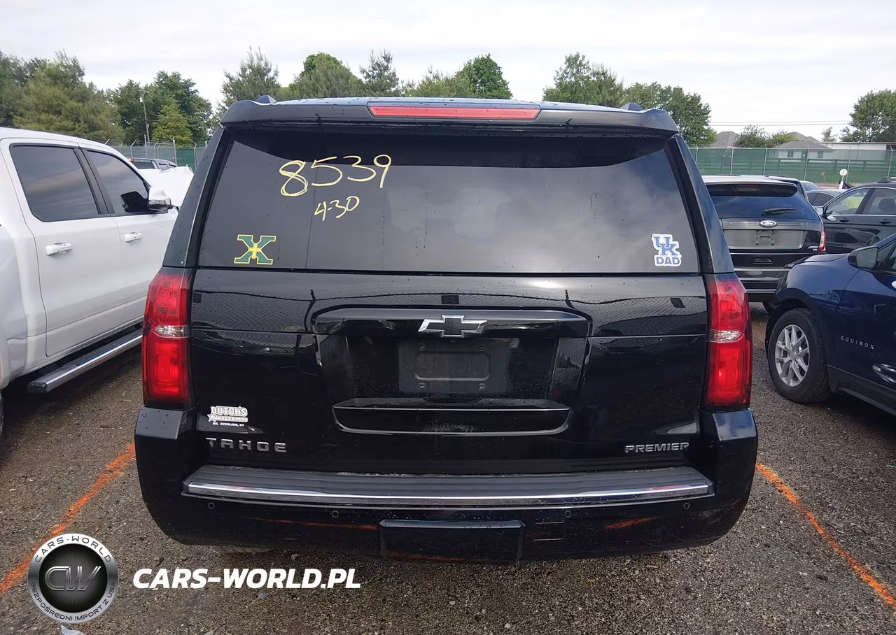 2019 Chevrolet Tahoe Premier VIN:1GNSKCKC8KR298539 - 17
