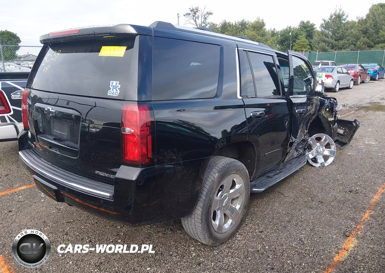 2019 Chevrolet Tahoe Premier VIN:1GNSKCKC8KR298539 - 4