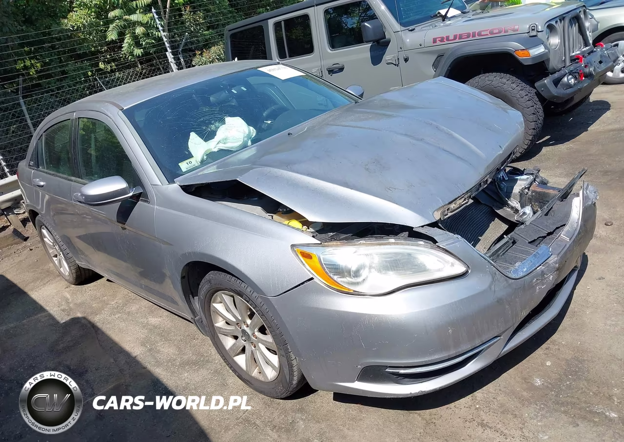 2014 Chrysler 200 Touring – zdjęcie 1 z 16