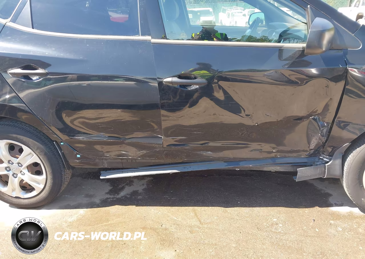 2013 Hyundai Tucson Gl VIN:KM8JT3AB5DU770136 - 17