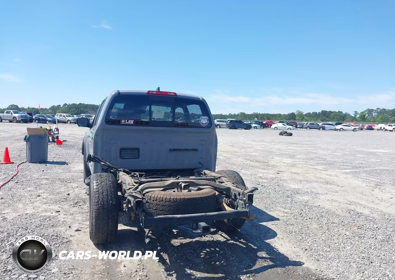 2022 Nissan Frontier Pro-4X 4X4 VIN:1N6ED1EKXNN696075 - 17