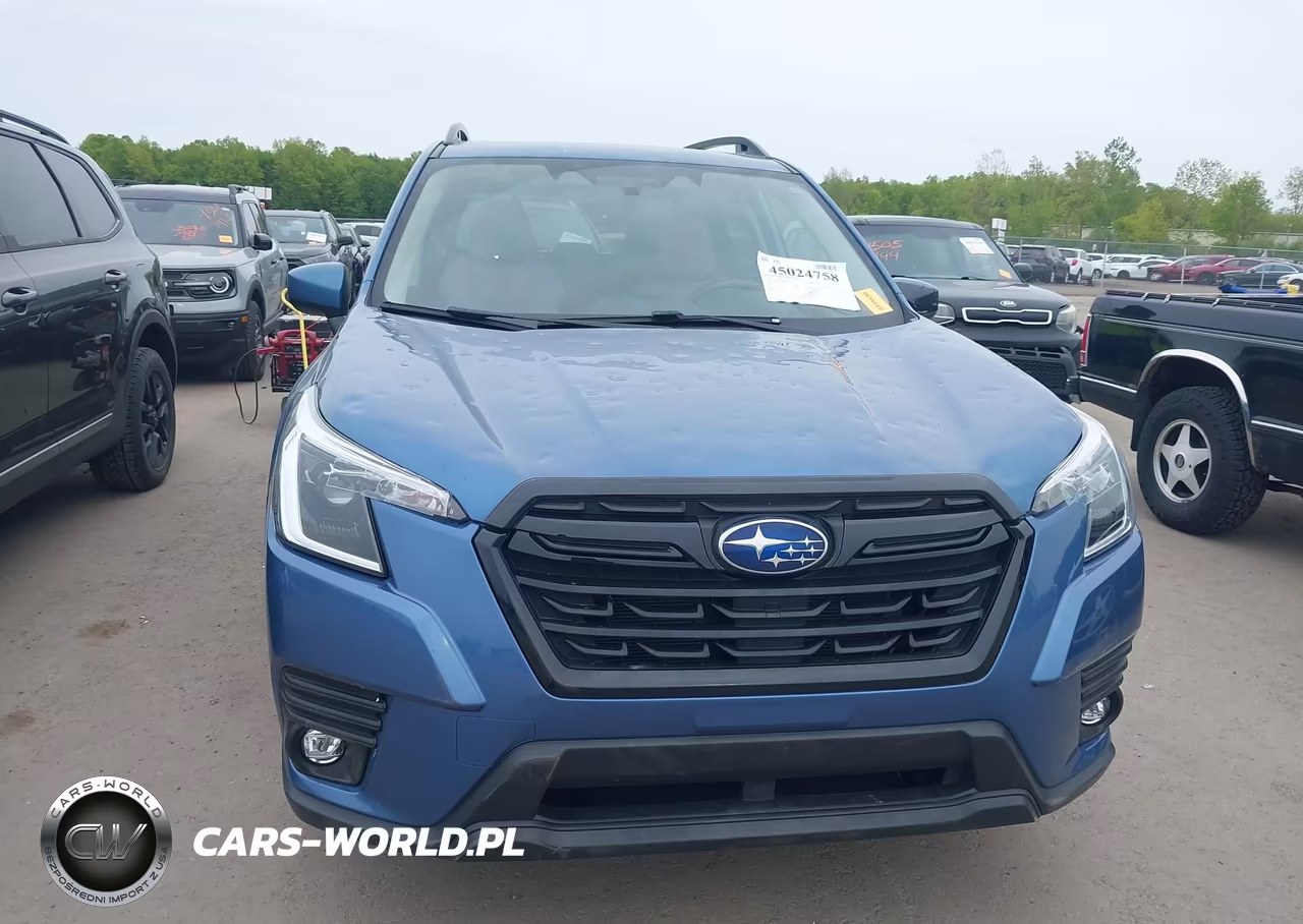2024 Subaru Forester Premium VIN:JF2SKACC1RH415973 - 12