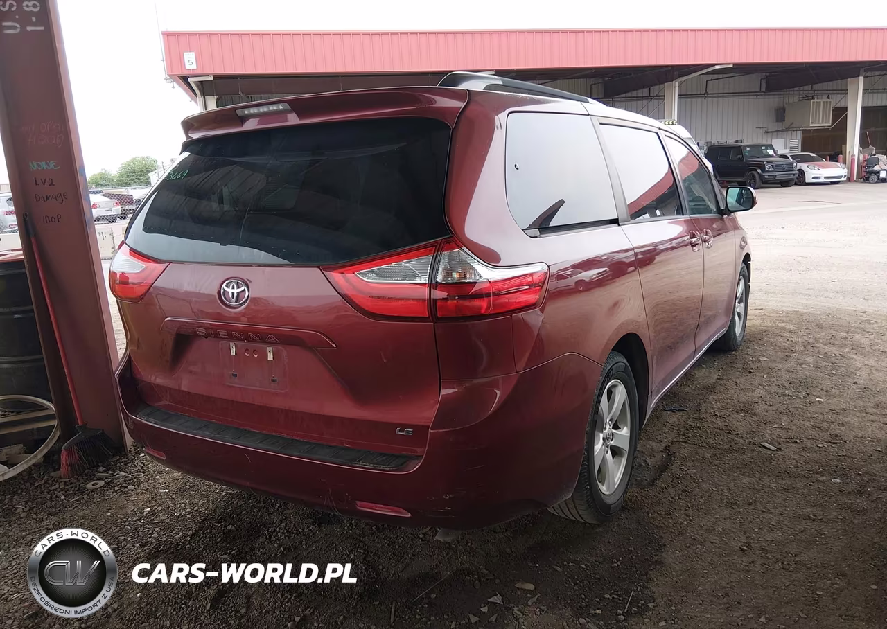 2016 Toyota Sienna Le 8 Passenger VIN:5TDKK3DC1GS709083 - 4