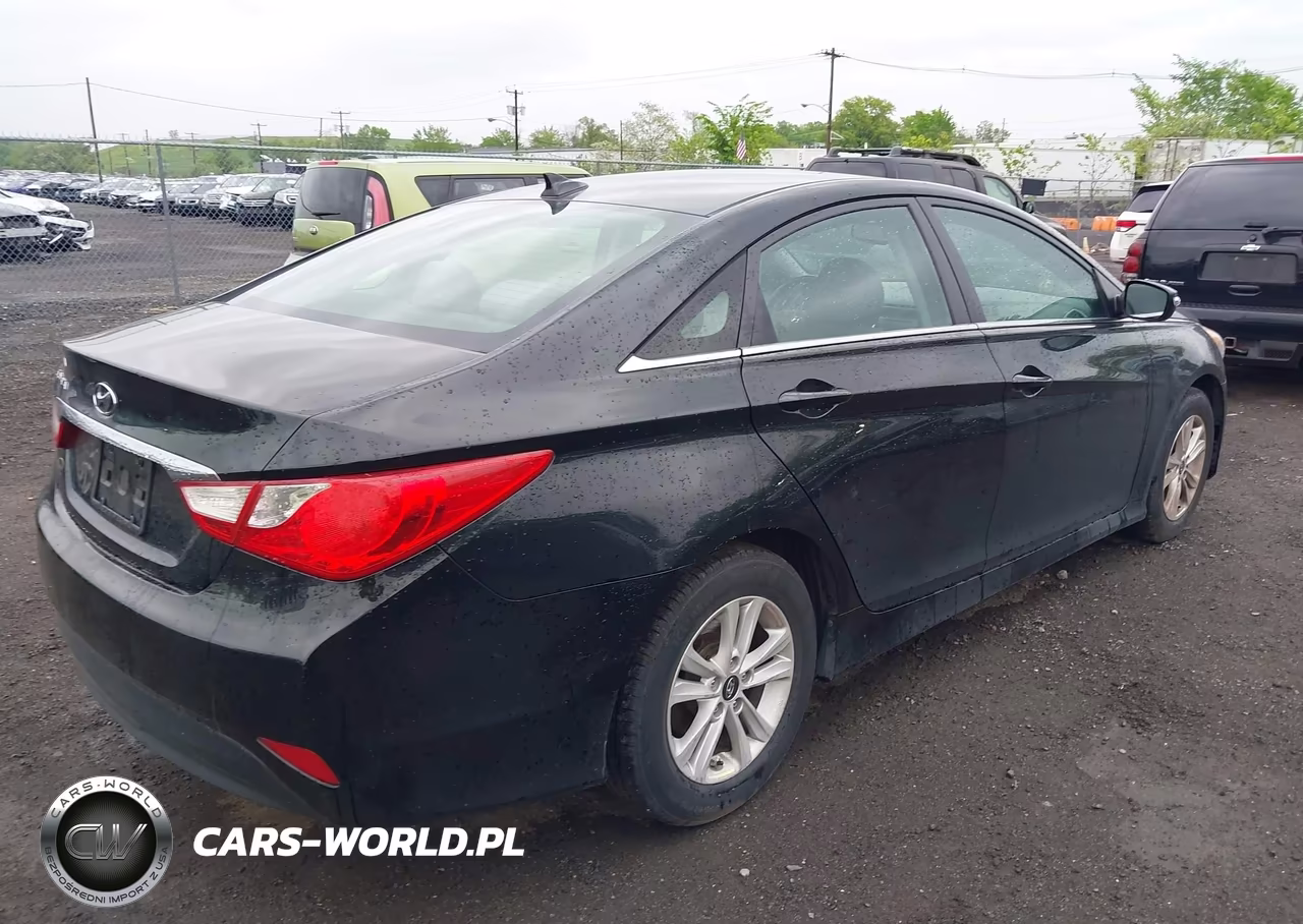 2014 Hyundai Sonata Gls VIN:5NPEB4AC5EH908793 - 4