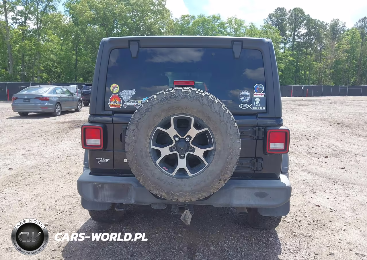 2018 Jeep Wrangler Unlimited Sport 4X4 VIN:1C4HJXDNXJW239083 - 17