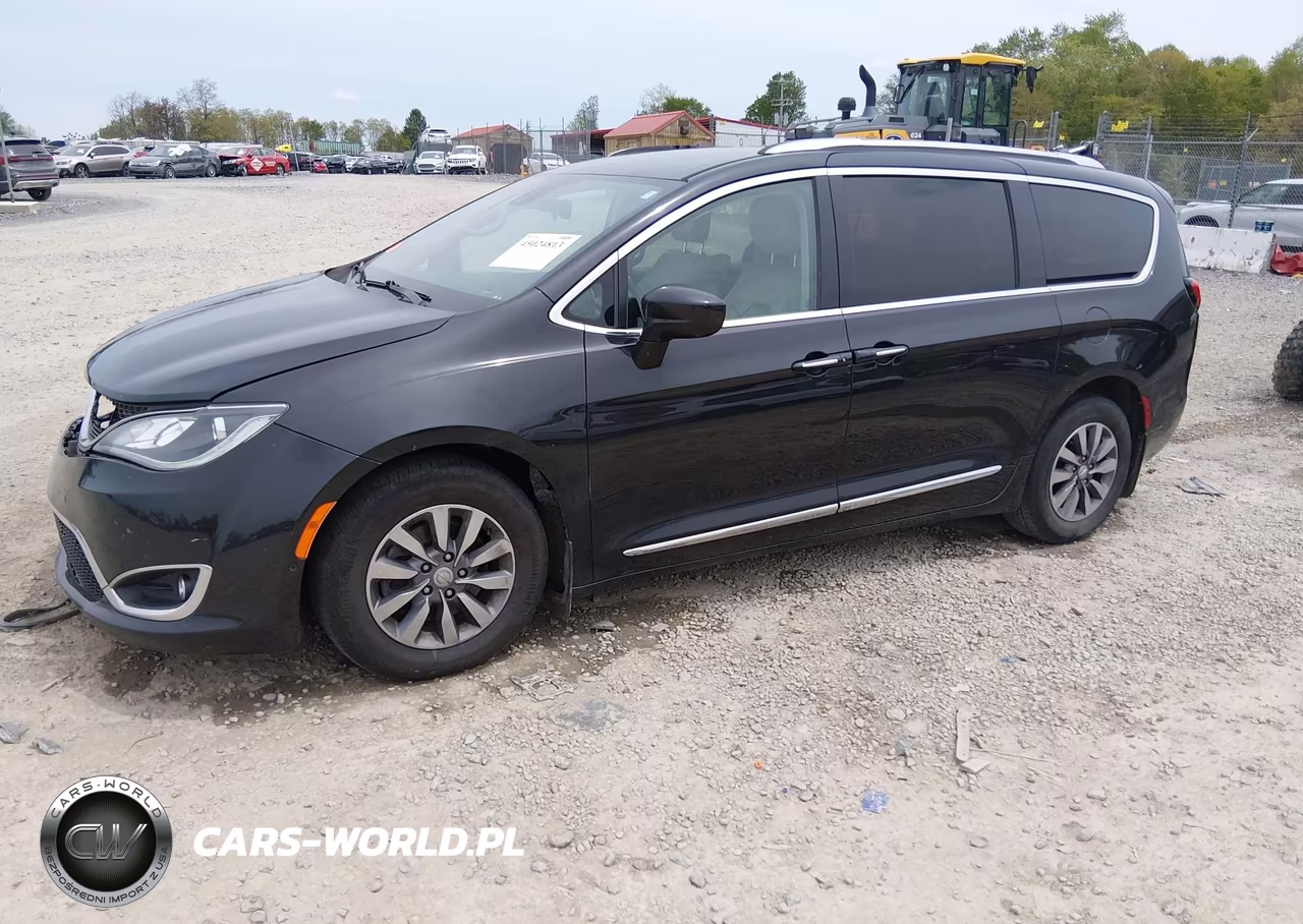 2019 Chrysler Pacifica Touring L Plus VIN:2C4RC1EG8KR681432 - 2