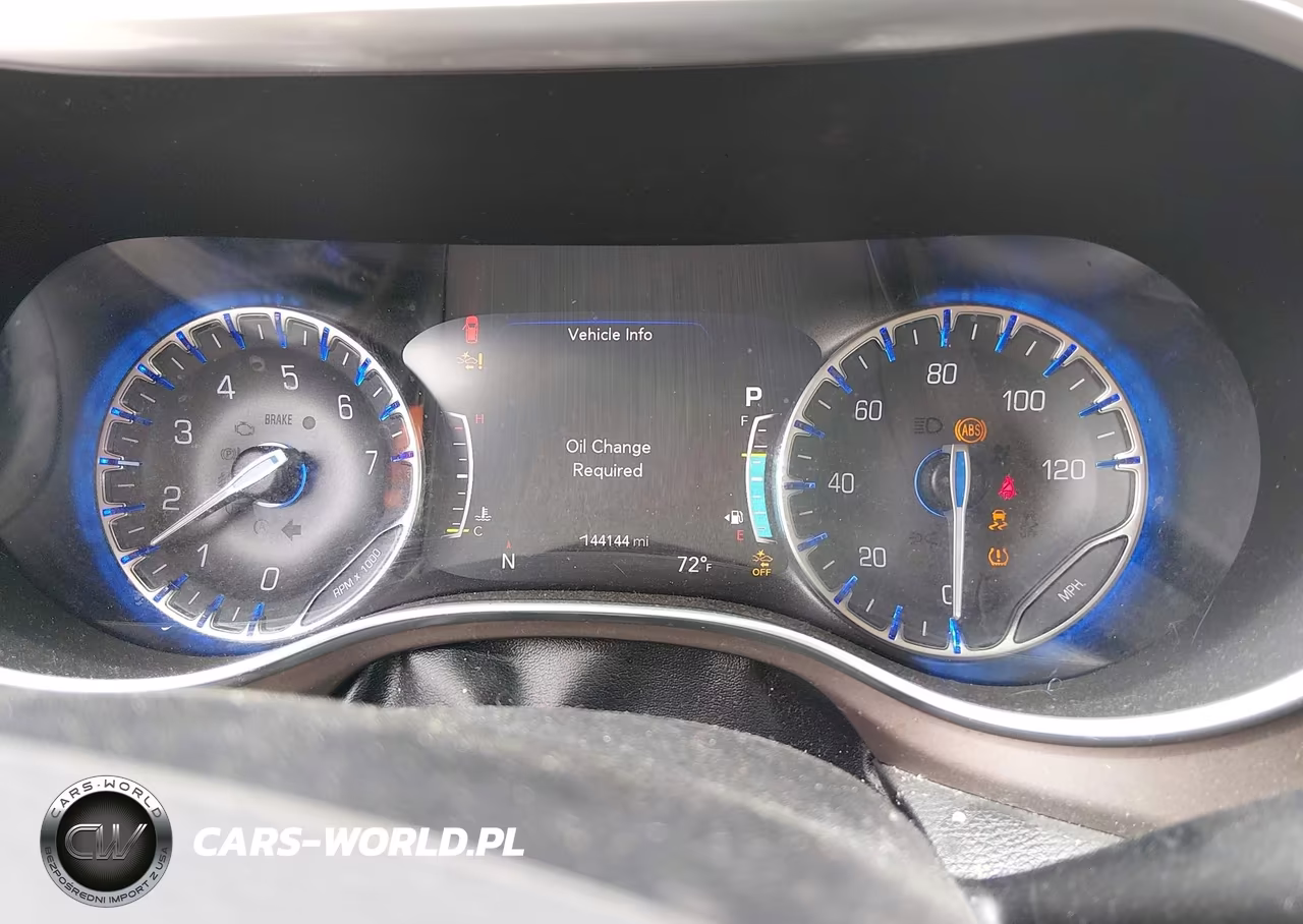 2019 Chrysler Pacifica Touring L Plus VIN:2C4RC1EG8KR681432 - 7