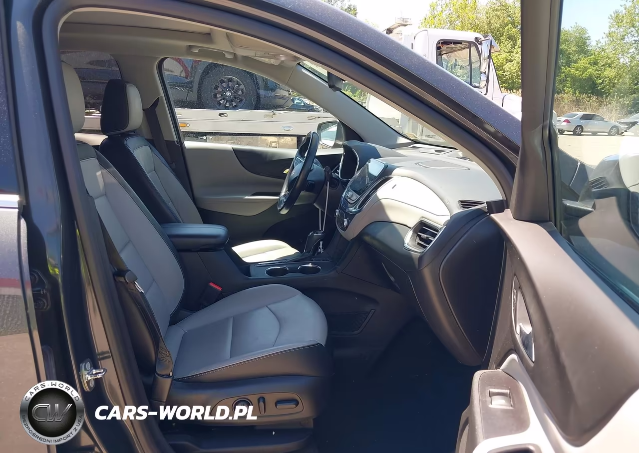 2018 Chevrolet Equinox Premier VIN:2GNAXWEX3J6260756 - 5