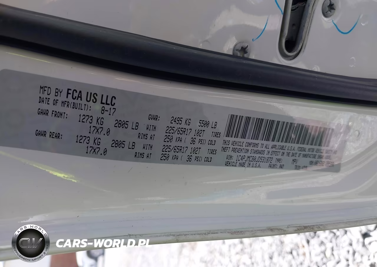 2018 Jeep Cherokee Latitude 4X4 VIN:1C4PJMCB0JD531872 - 9