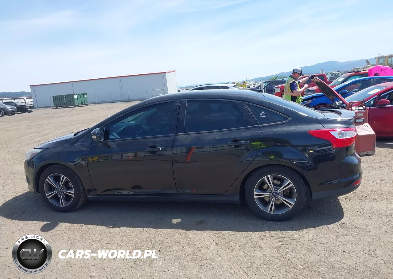 2014 Ford Focus Se VIN:1FADP3F2XEL132640 - 14