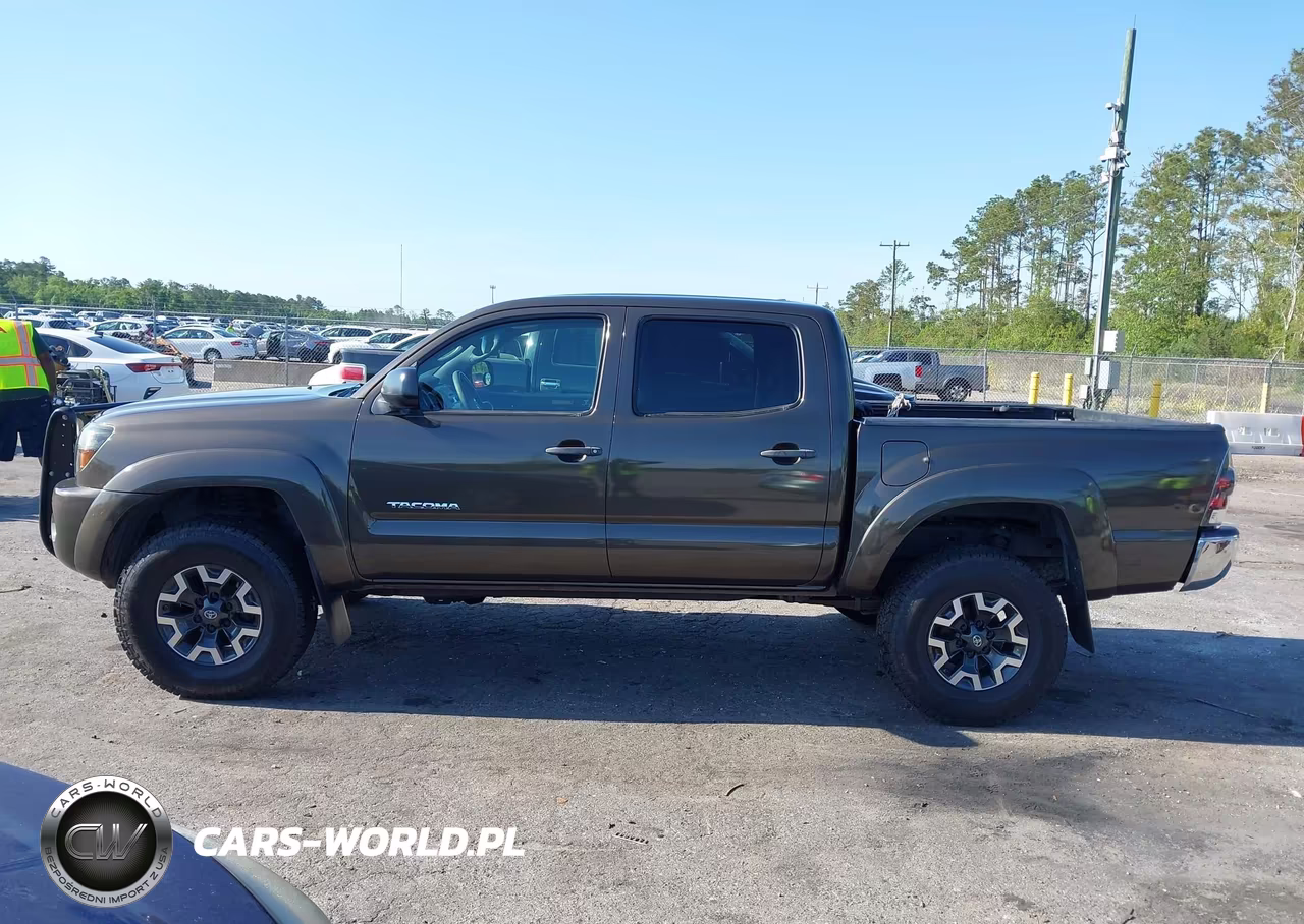2009 Toyota Tacoma Base V6 VIN:3TMLU42N29M036784 - 14
