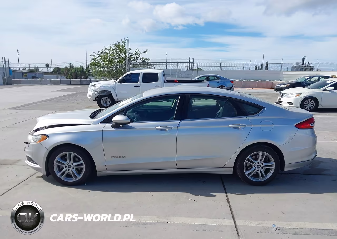 2018 Ford Fusion Hybrid Se VIN:3FA6P0LU3JR269539 - 14