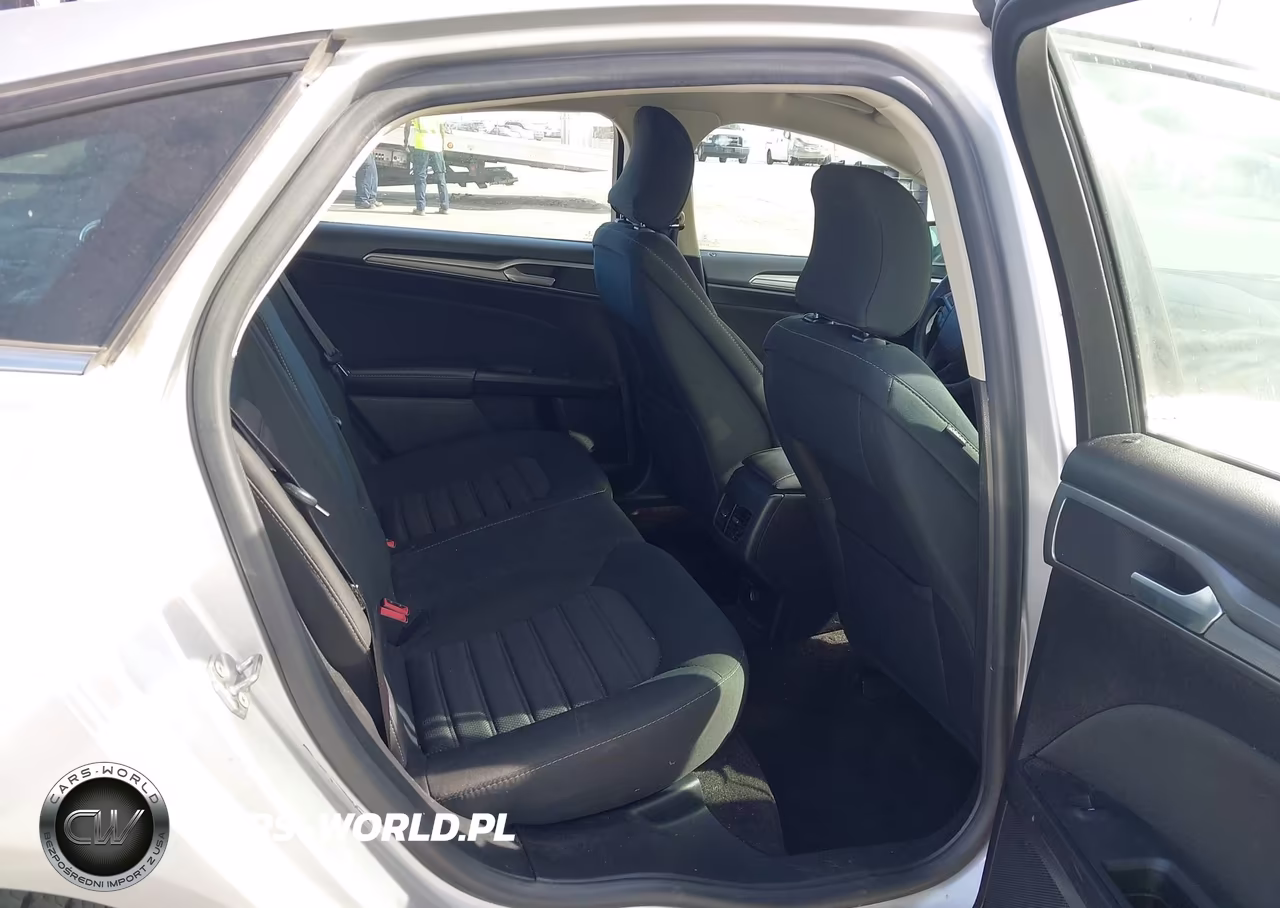 2018 Ford Fusion Hybrid Se VIN:3FA6P0LU3JR269539 - 8