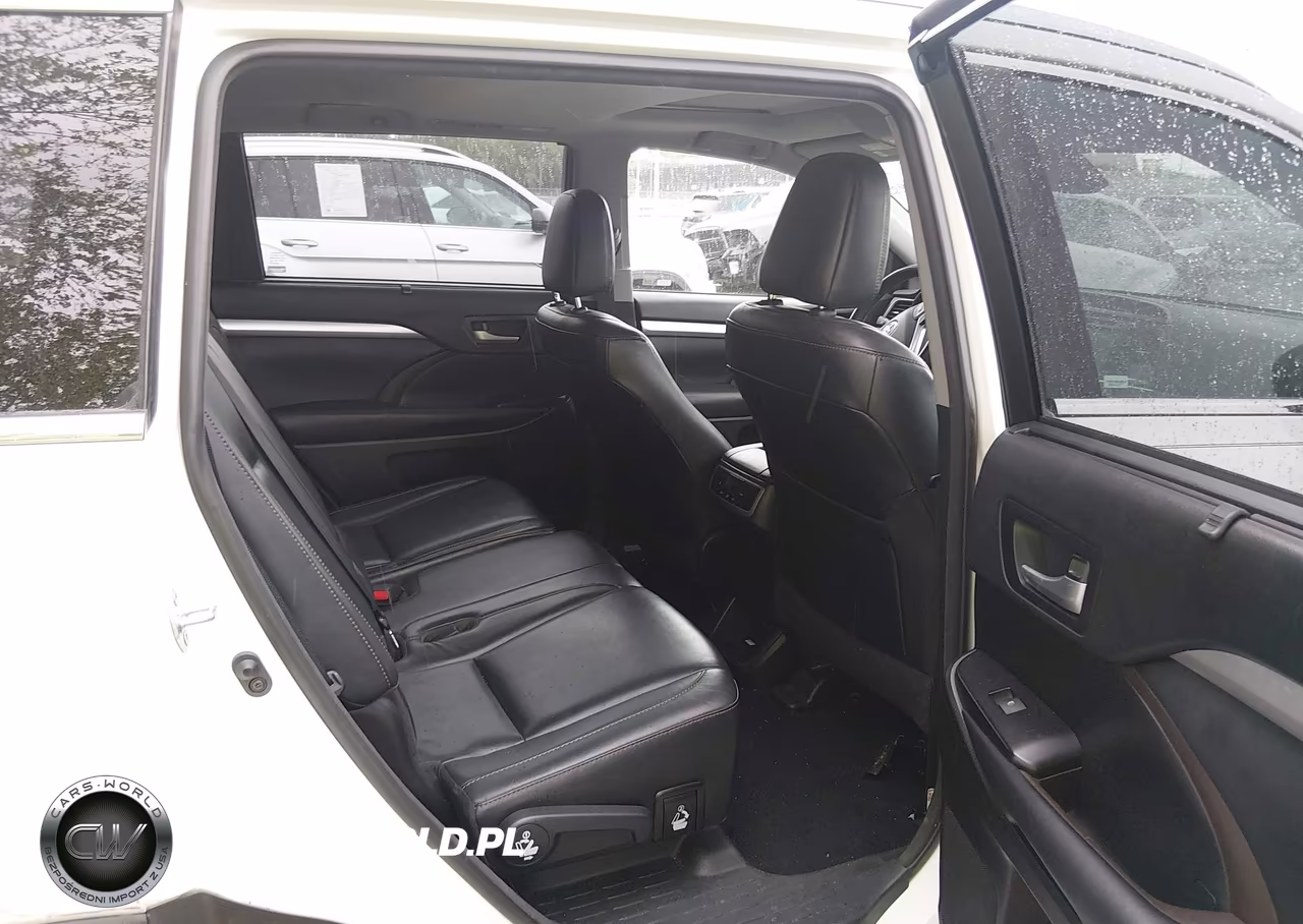 2018 Toyota Highlander Xle VIN:5TDJZRFH7JS912327 - 8