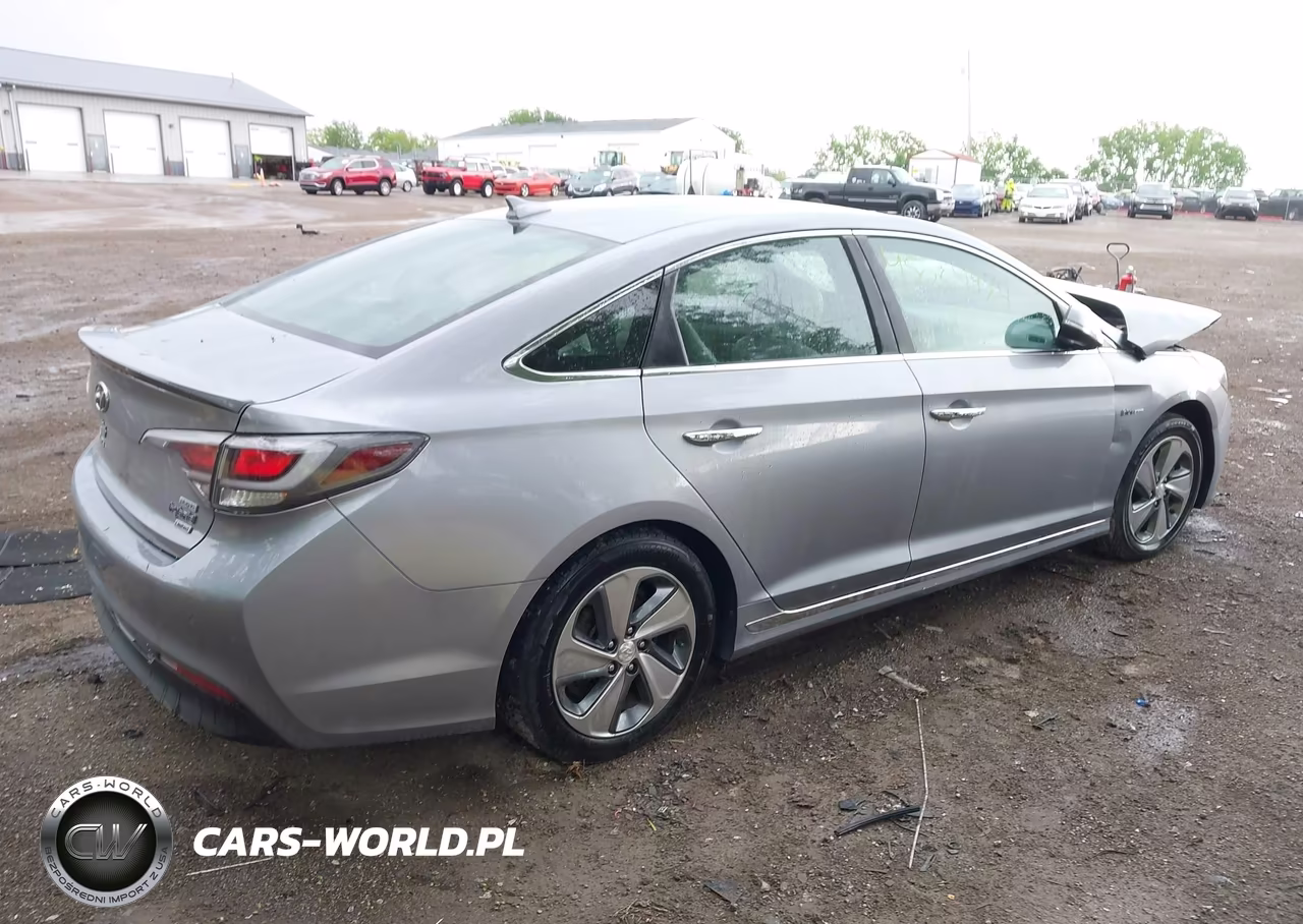 2017 Hyundai Sonata Plug-In Hybrid Limited VIN:KMHE54L27HA045109 - 4