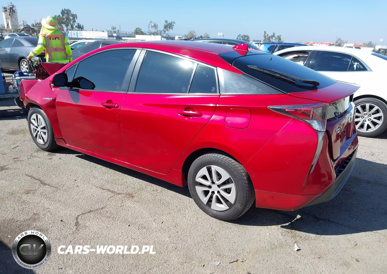2018 Toyota Prius Two VIN:JTDKBRFU0J3598236 - 3
