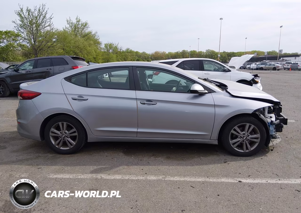 2017 Hyundai Elantra Value Edition VIN:5NPD84LF0HH186994 - 13