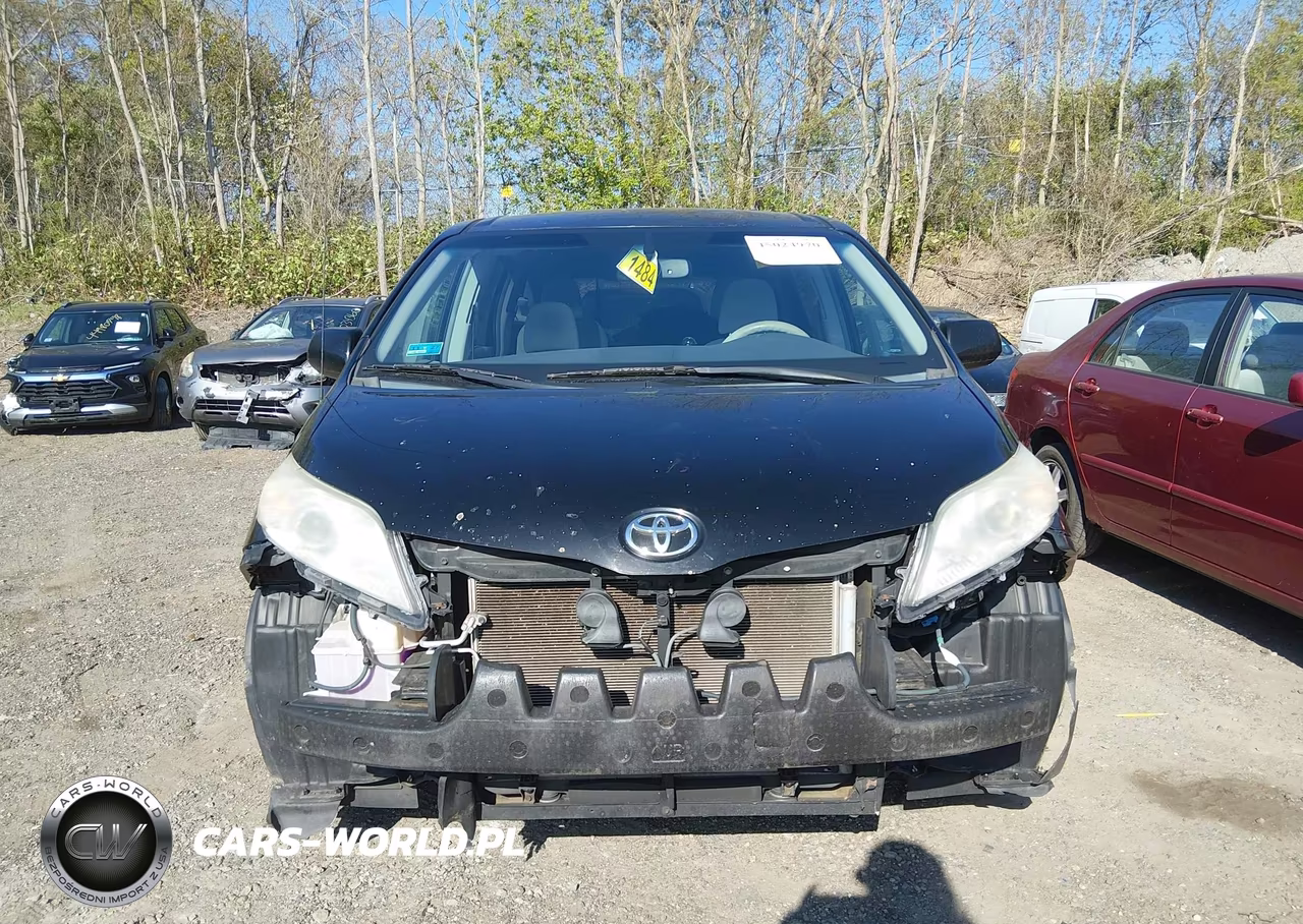 2012 Toyota Sienna Le V6 8 Passenger VIN:5TDKK3DC4CS253591 - 13