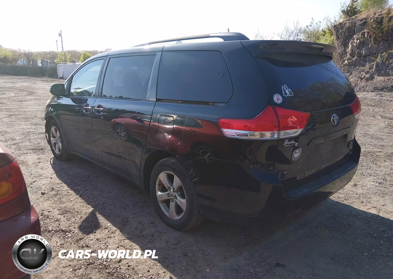 2012 Toyota Sienna Le V6 8 Passenger VIN:5TDKK3DC4CS253591 - 3
