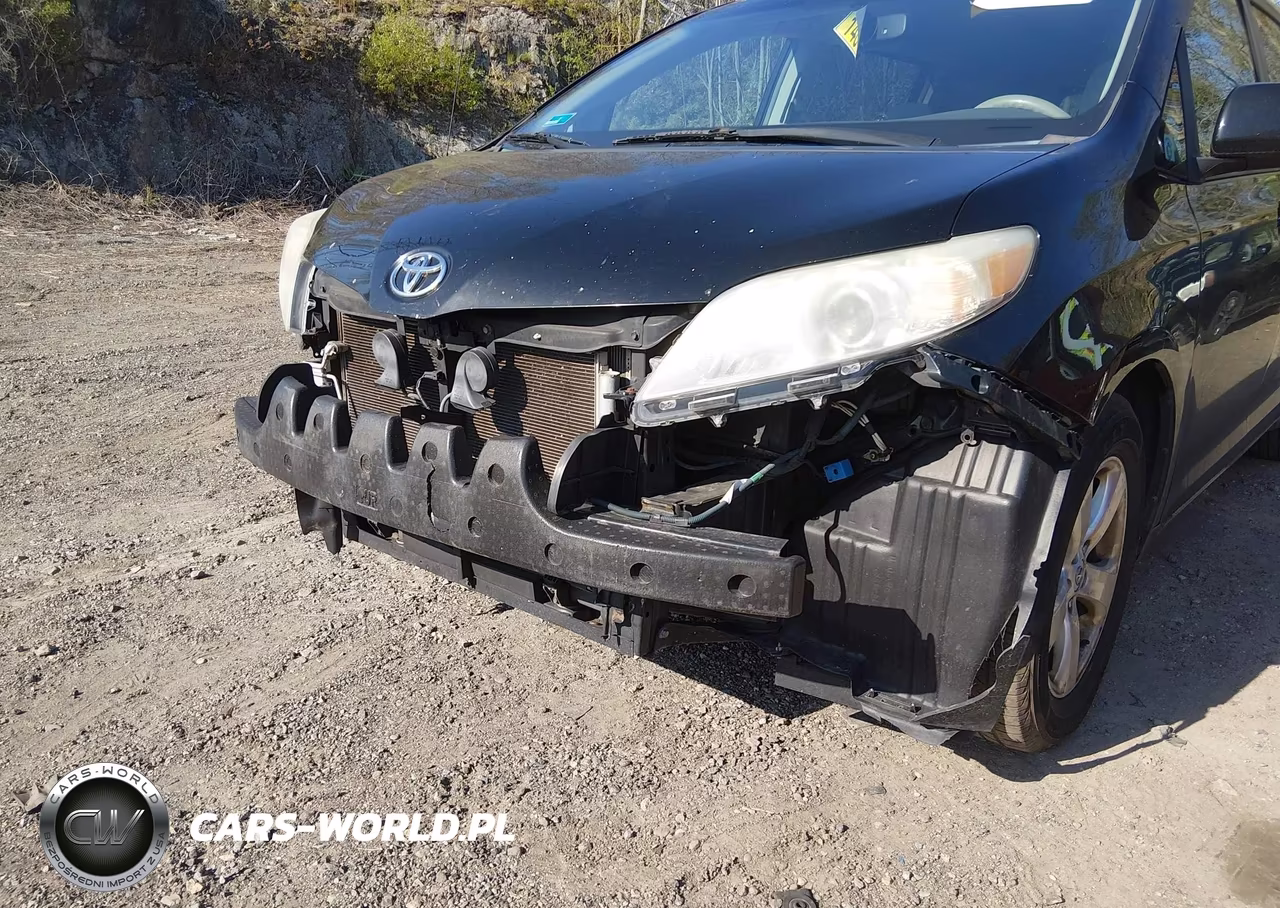 2012 Toyota Sienna Le V6 8 Passenger VIN:5TDKK3DC4CS253591 - 6