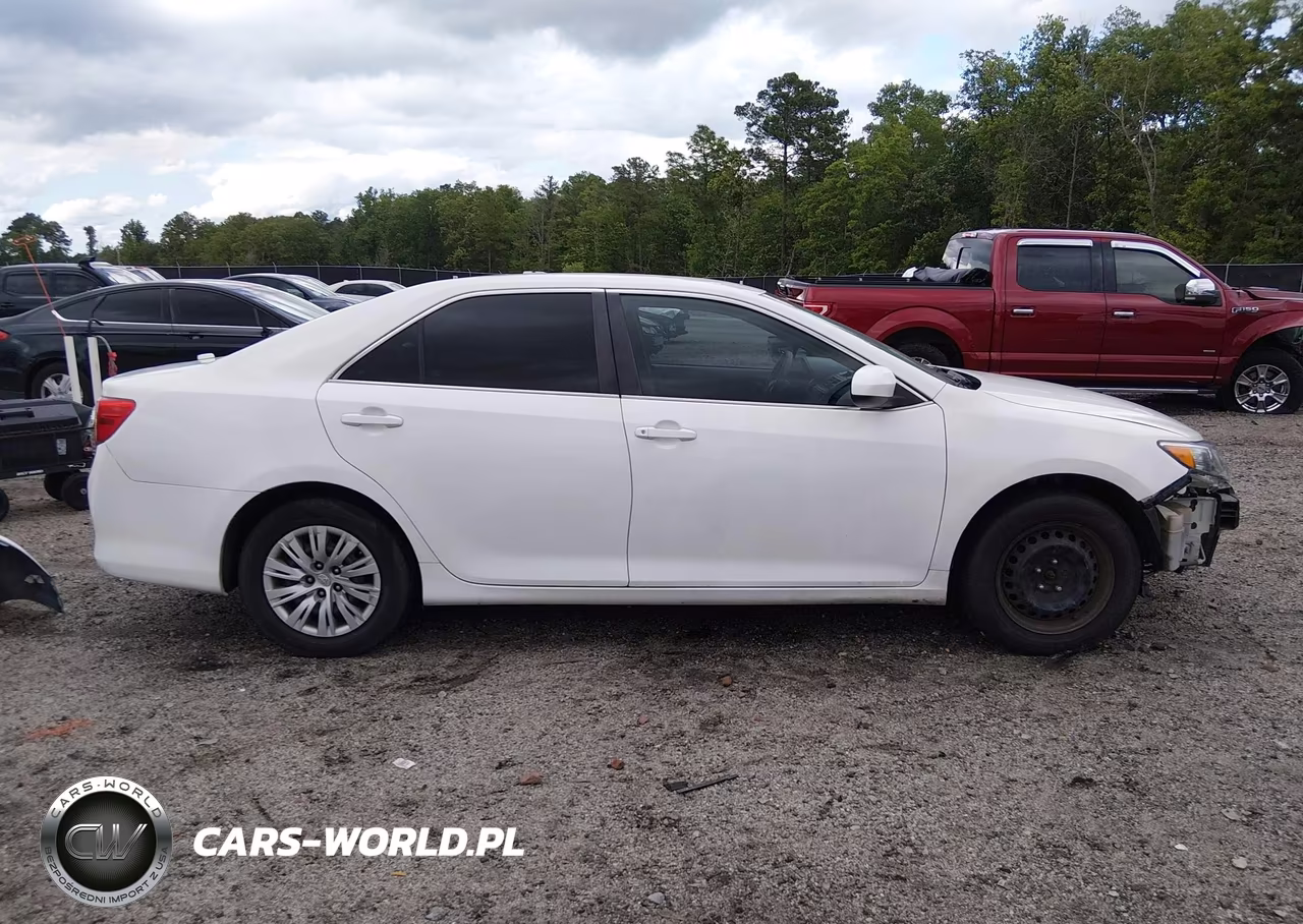 2014 Toyota Camry L VIN:4T1BF1FK5EU866505 - 14