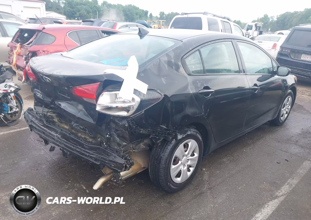 2017 Kia Forte Lx VIN:3KPFK4A75HE064822 - 4