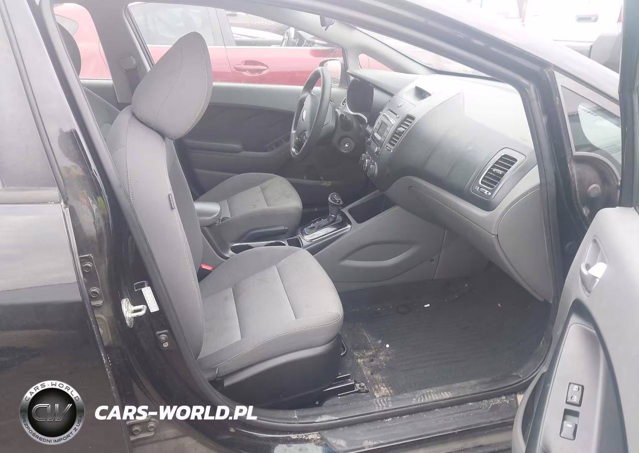 2017 Kia Forte Lx VIN:3KPFK4A75HE064822 - 5