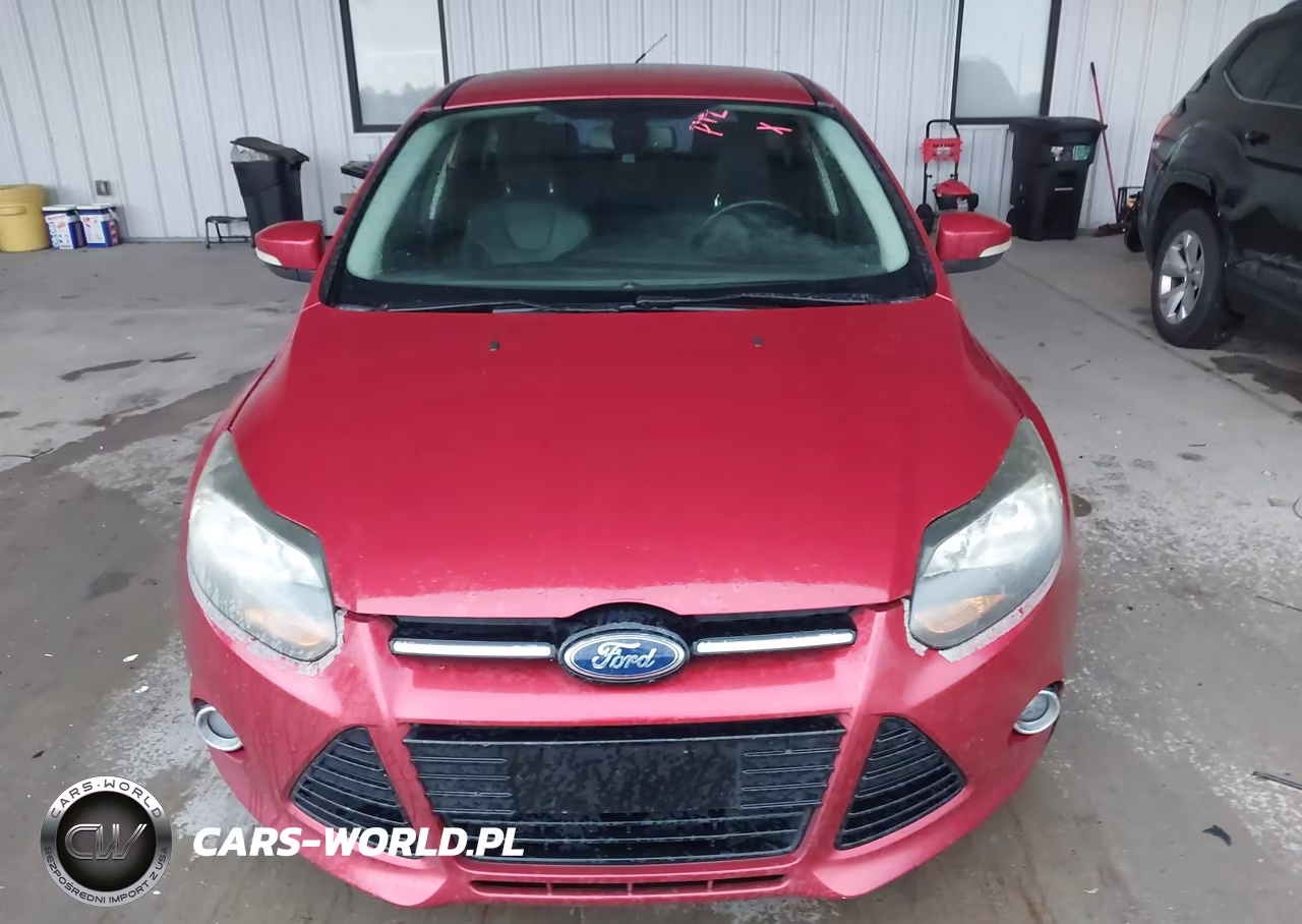 2012 Ford Focus Titanium VIN:1FAHP3N23CL317967 - 6