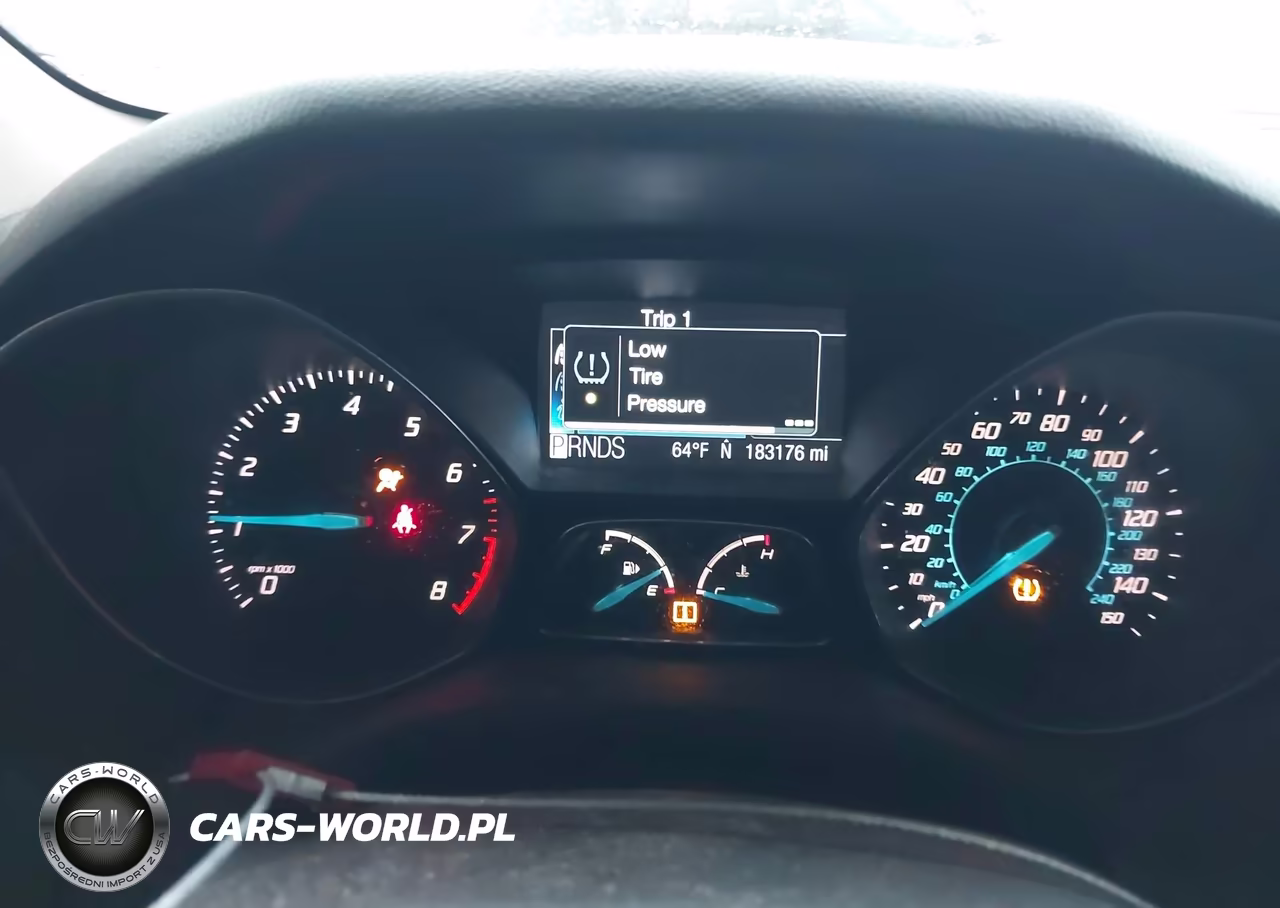 2012 Ford Focus Titanium VIN:1FAHP3N23CL317967 - 7