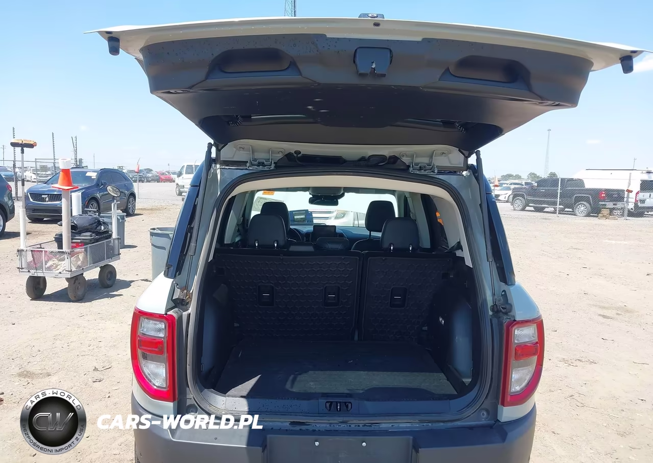 2021 Ford Bronco Sport Outer Banks VIN:3FMCR9C67MRB14165 - 17