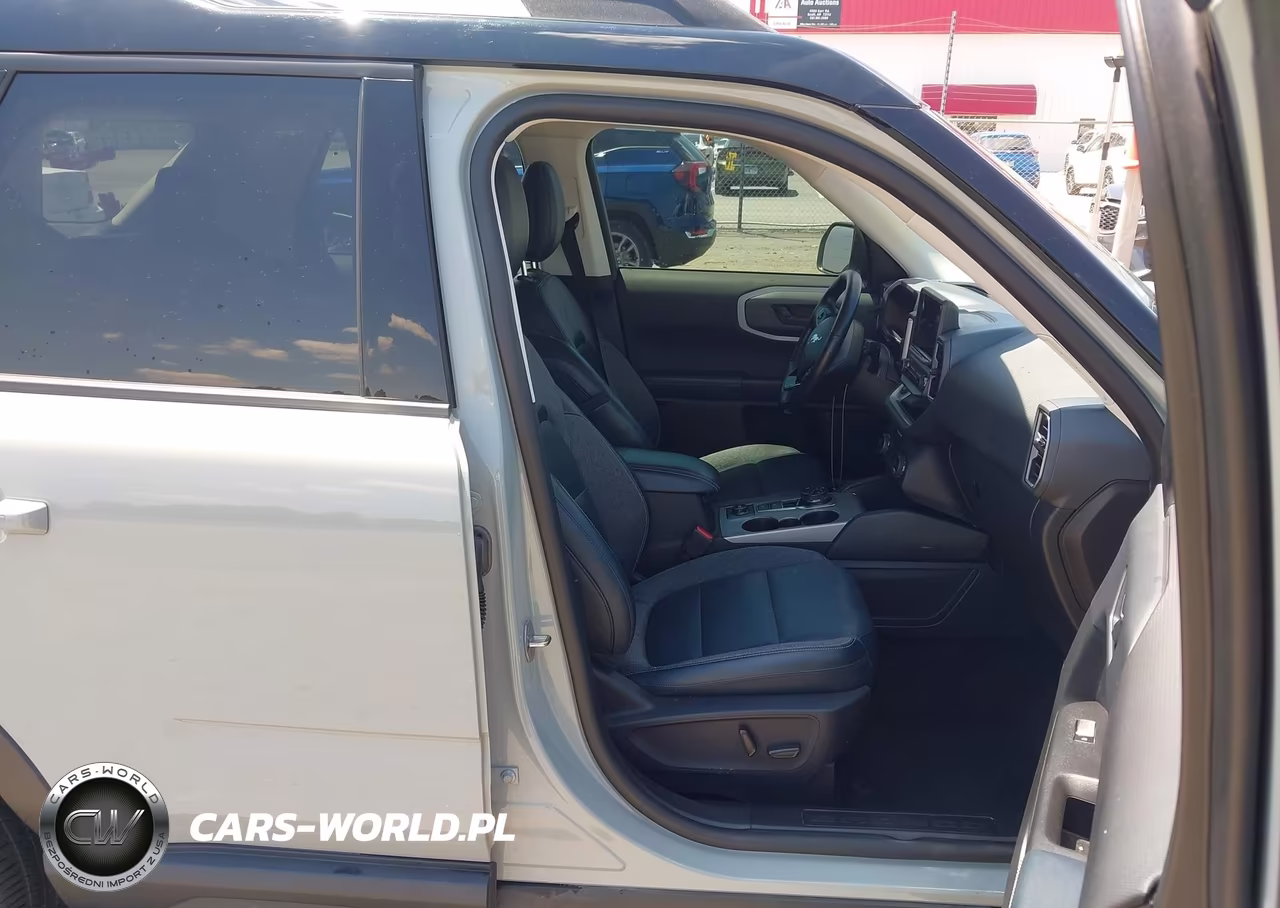 2021 Ford Bronco Sport Outer Banks VIN:3FMCR9C67MRB14165 - 5