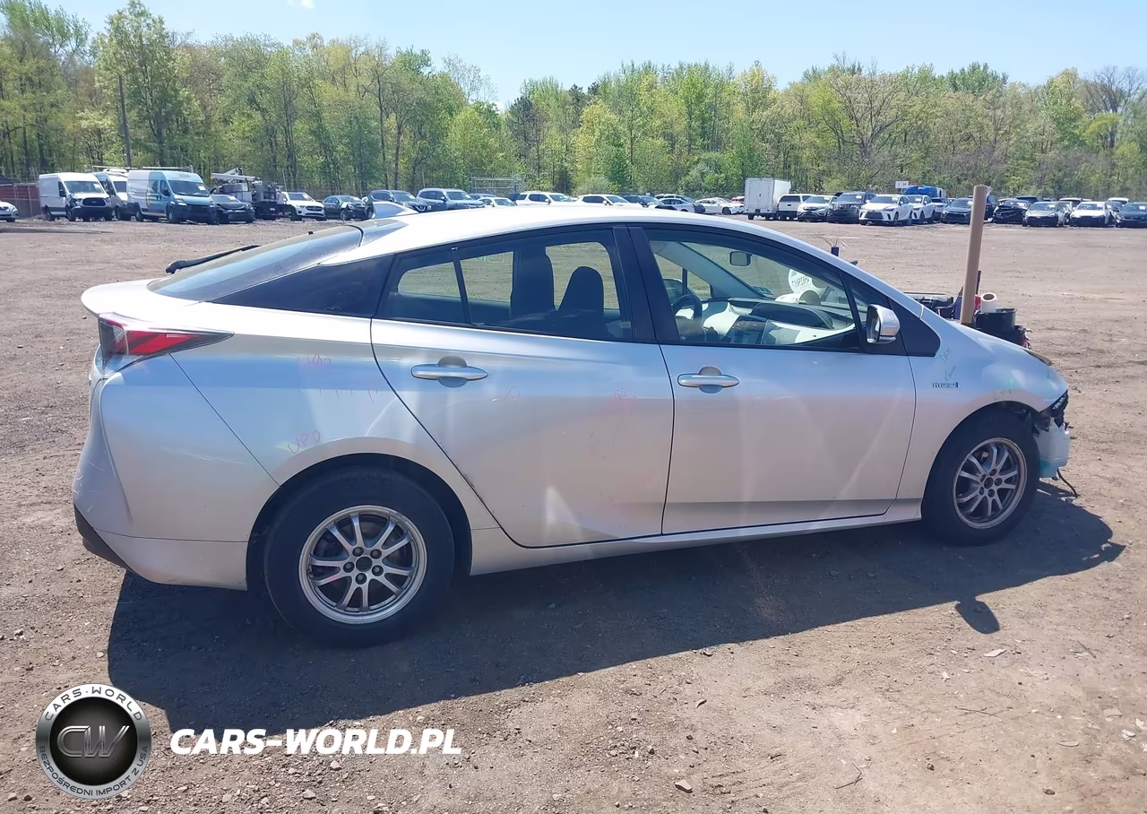2016 Toyota Prius Two VIN:JTDKBRFU6G3010977 - 13