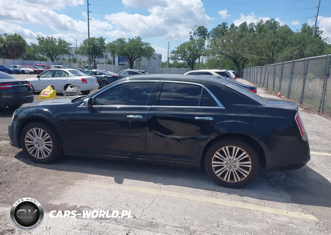 2014 Chrysler 300C Awd VIN:2C3CCAKG1EH383362 - 14