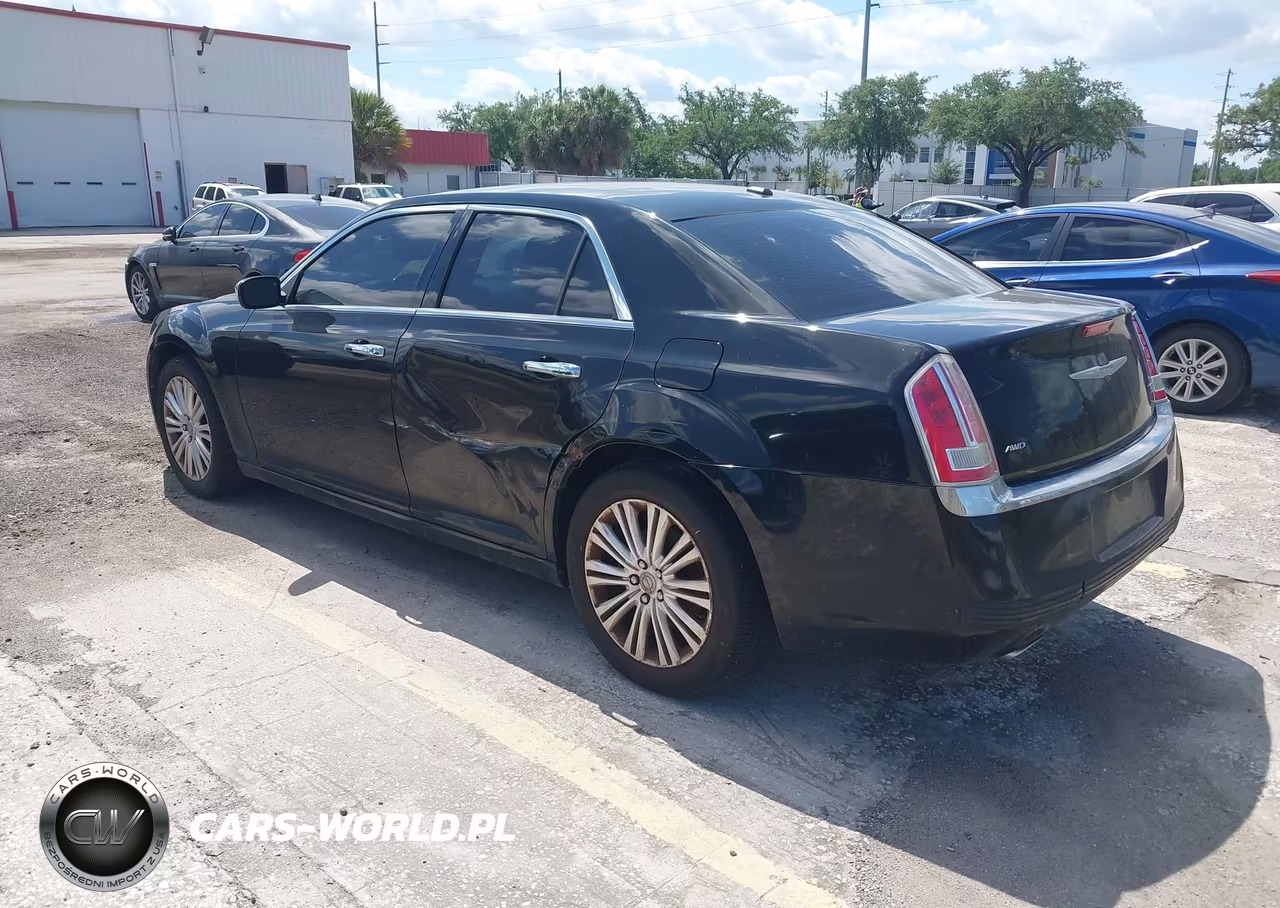 2014 Chrysler 300C Awd VIN:2C3CCAKG1EH383362 - 3