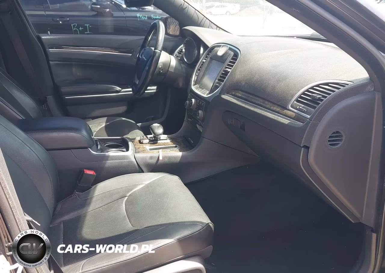 2014 Chrysler 300C Awd VIN:2C3CCAKG1EH383362 - 5