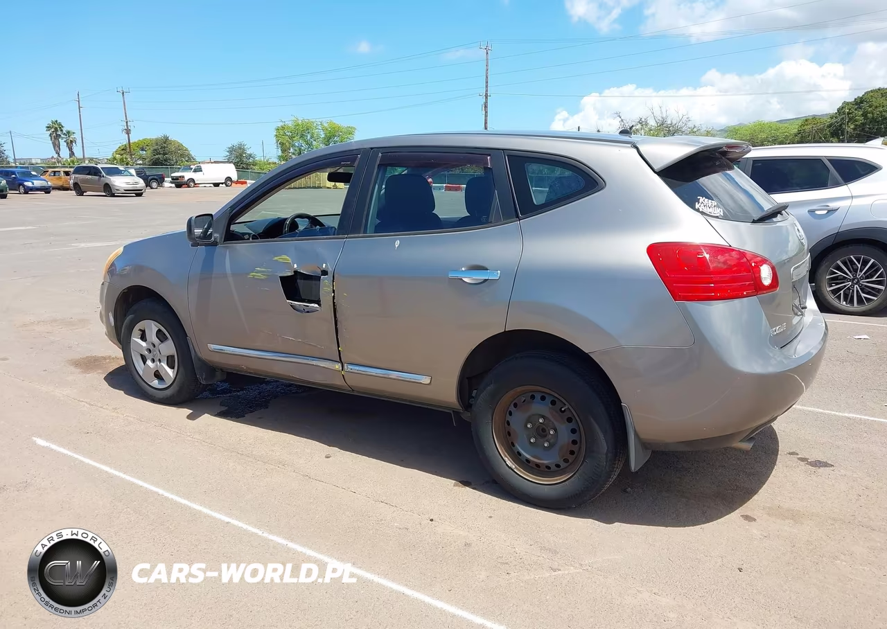 2013 Nissan Rogue S VIN:JN8AS5MT5DW035821 - 3