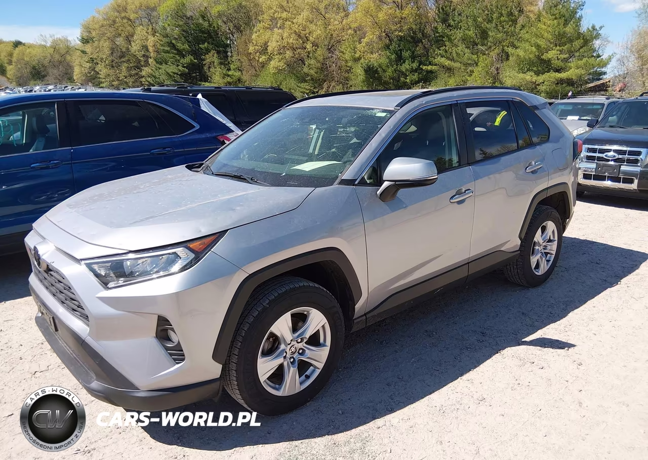 2021 Toyota Rav4 Xle VIN:JTMP1RFV8MD073912 - 2