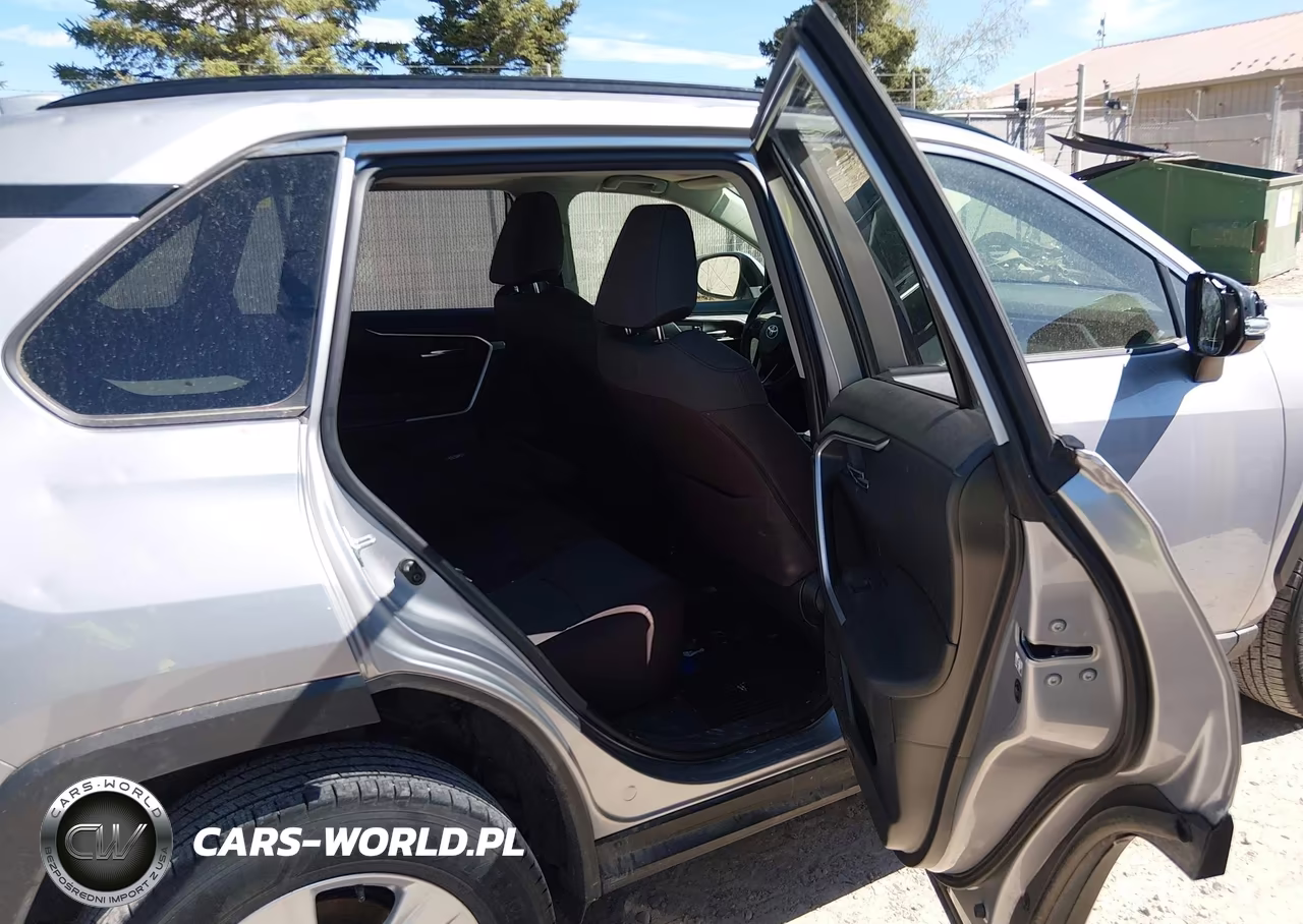 2021 Toyota Rav4 Xle VIN:JTMP1RFV8MD073912 - 8