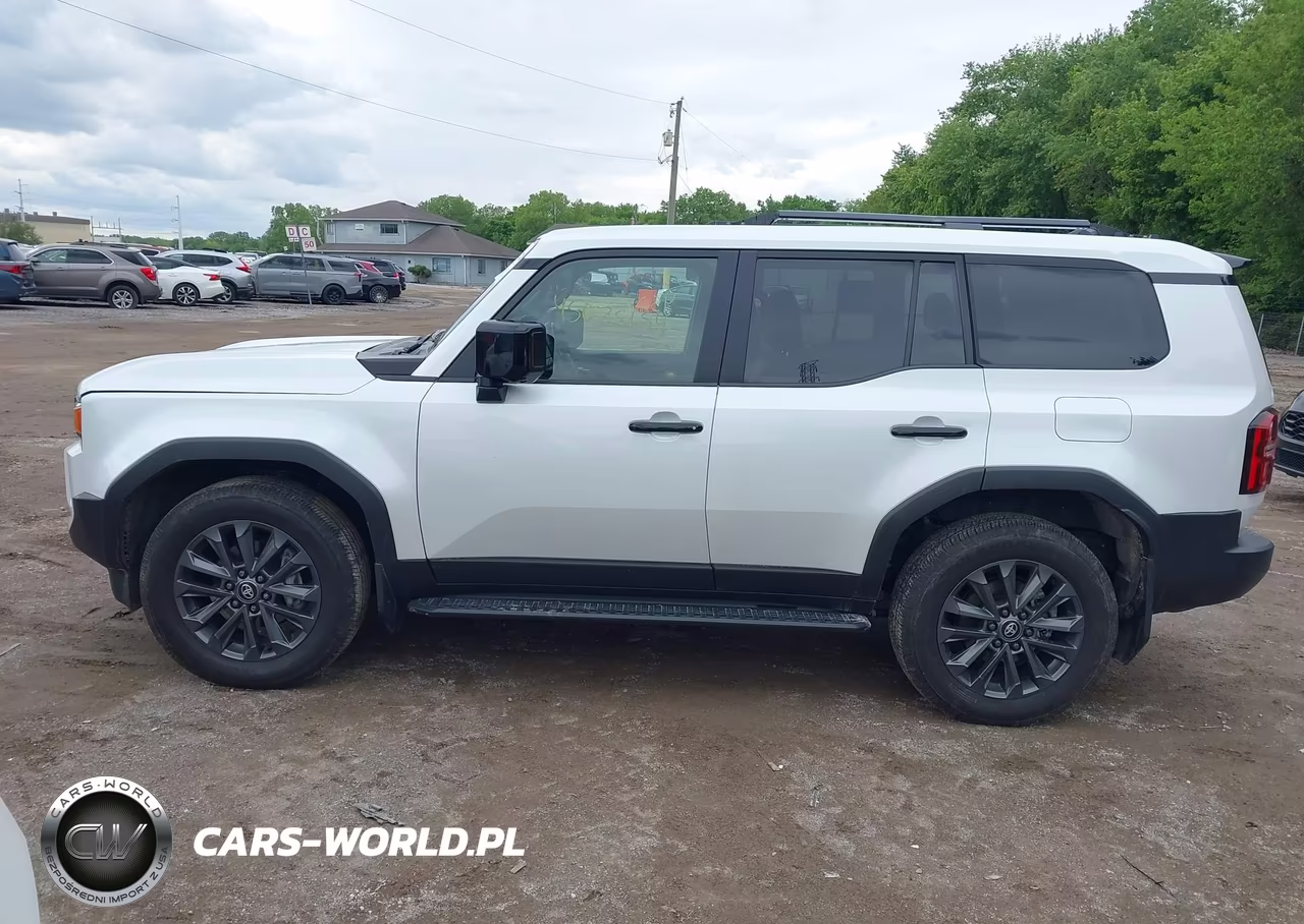 2025 Toyota Land Cruiser VIN:JTEABFAJ3S5020186 - 14