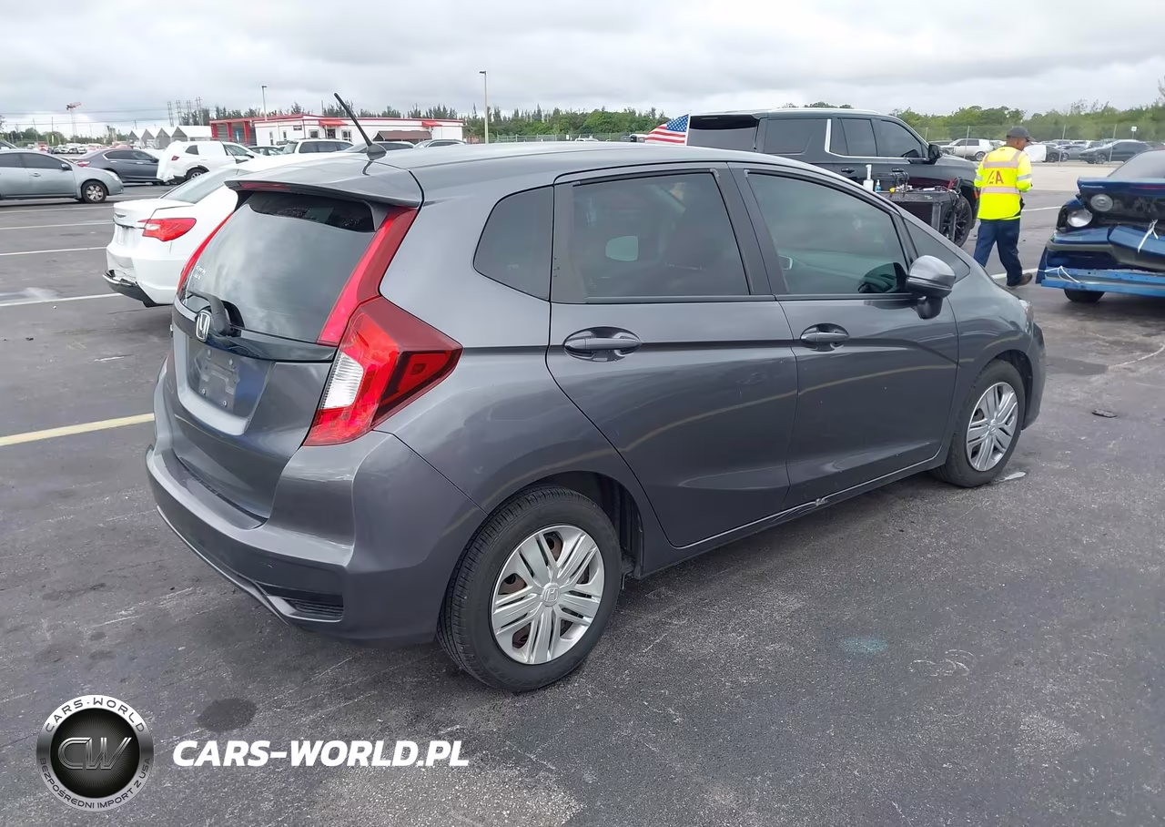 2019 Honda Fit Lx VIN:3HGGK5H44KM700831 - 4