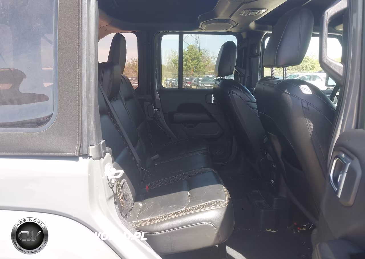 2022 Jeep Wrangler Unlimited High Altitude VIN:1C4HJXEGXNW129303 - 8